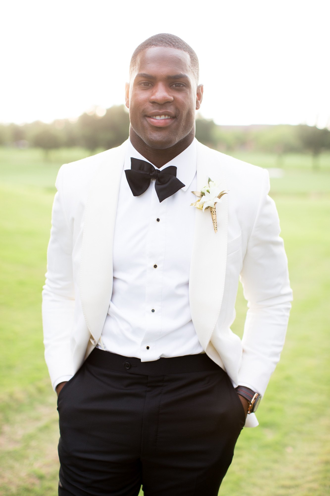 ritz-carlton-las-colinas-groom-portrait.jpg