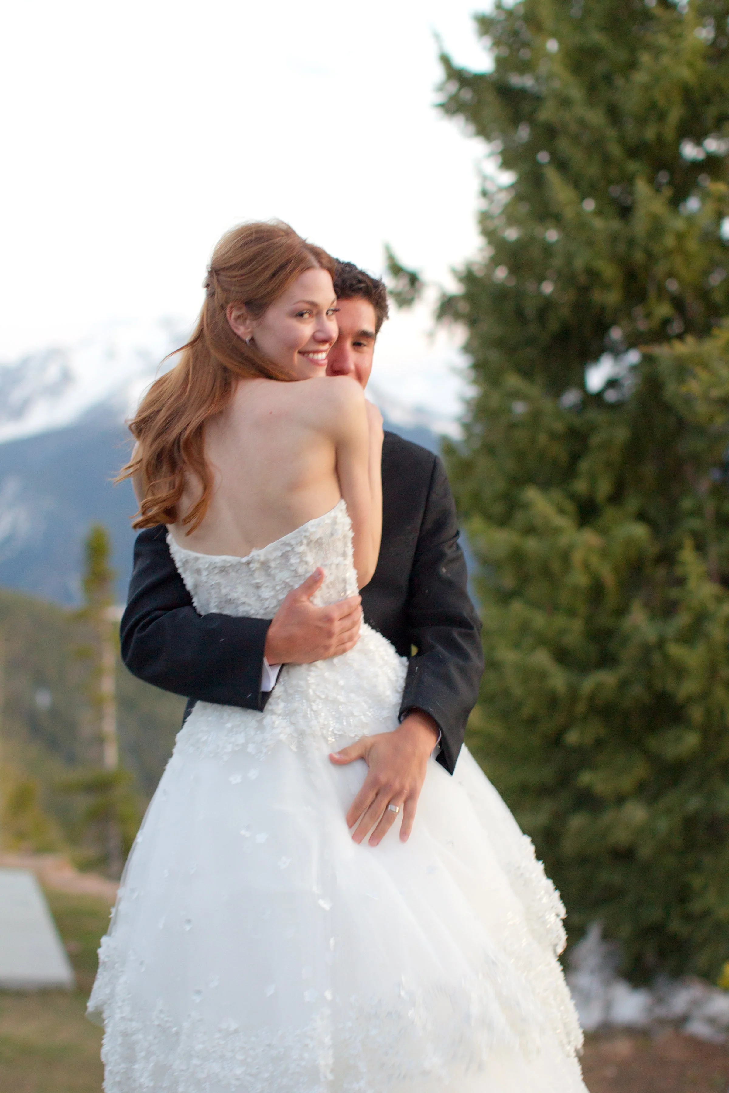 Aspen-Candid-Wedding-Photographer-bride-and-groom.jpg
