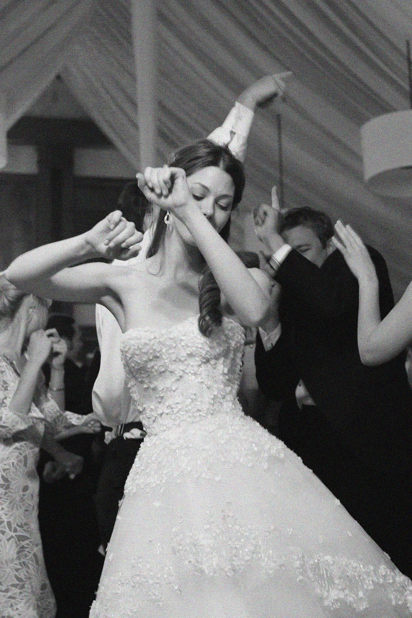 aspen-little-nell-bride-dancing.jpg