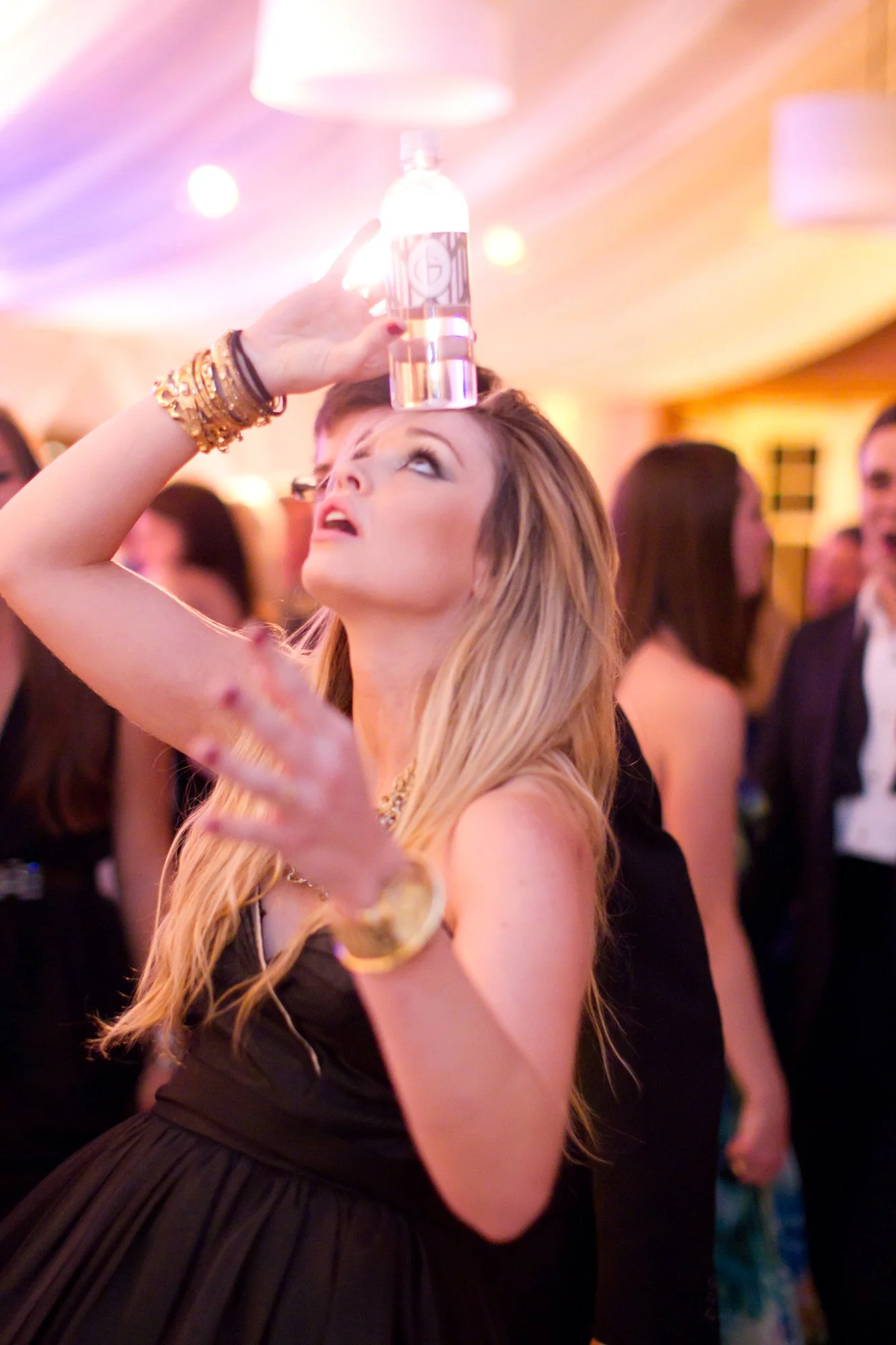 aspen-wedding-guest-dance-floor-fun.jpg