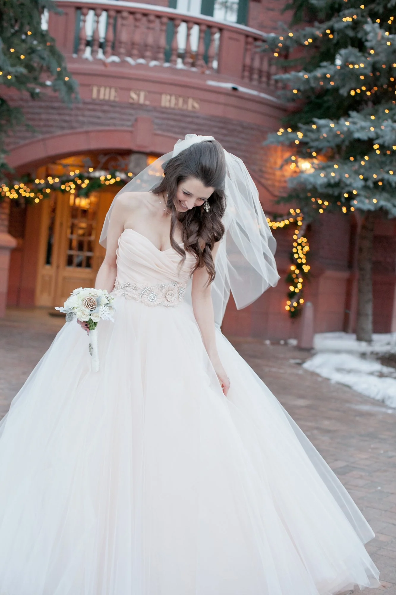 st-regis-aspen-colorado-bride.jpg