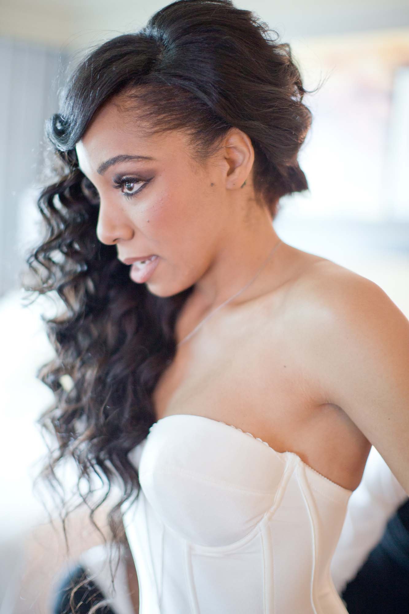 omni-romantic-wedding-bride.jpg