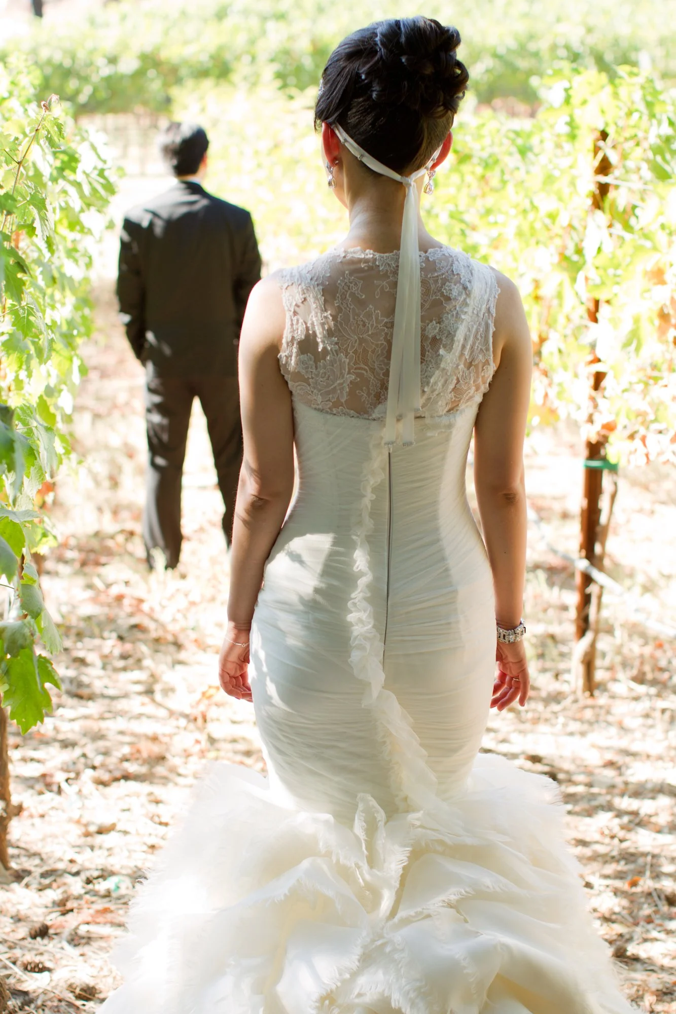 napa-vinyard-wedding-first-look.jpg