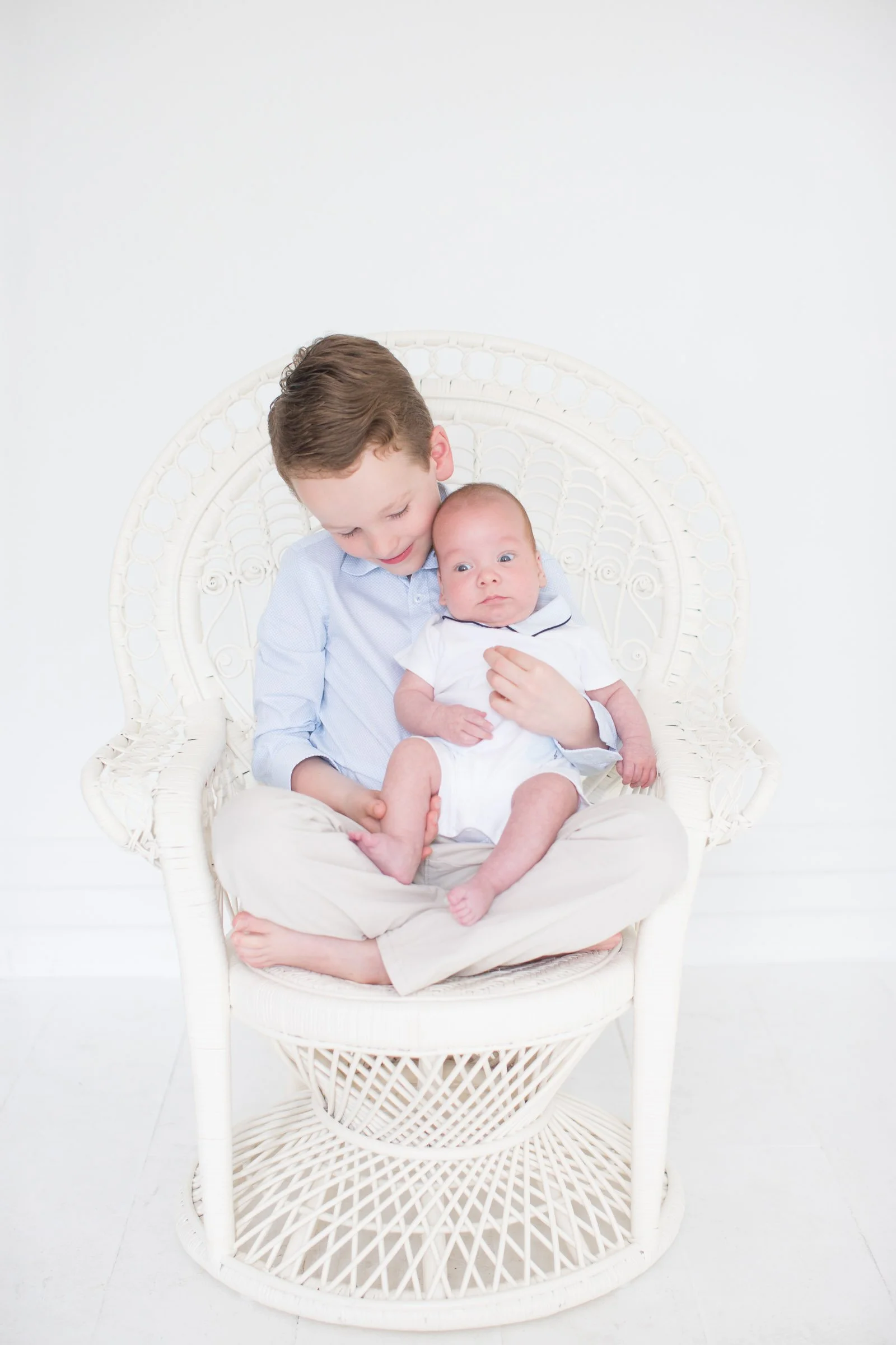 studio-portraits-newborn-siblings-norman-ok.jpg