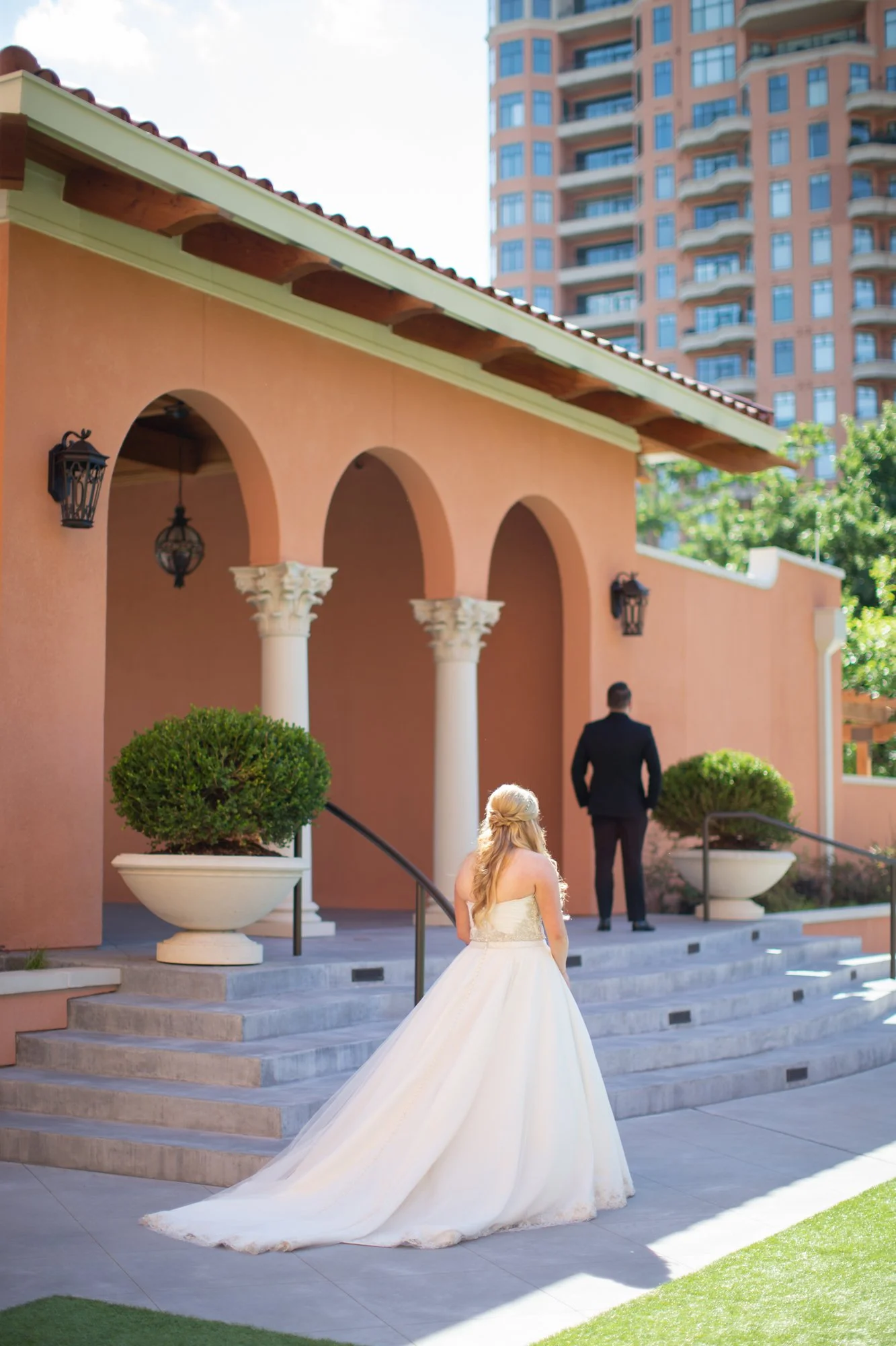 roseood-mansion-wedding-first-look.jpg