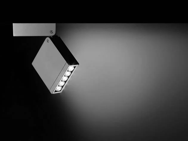 KEEN PROJECTOR