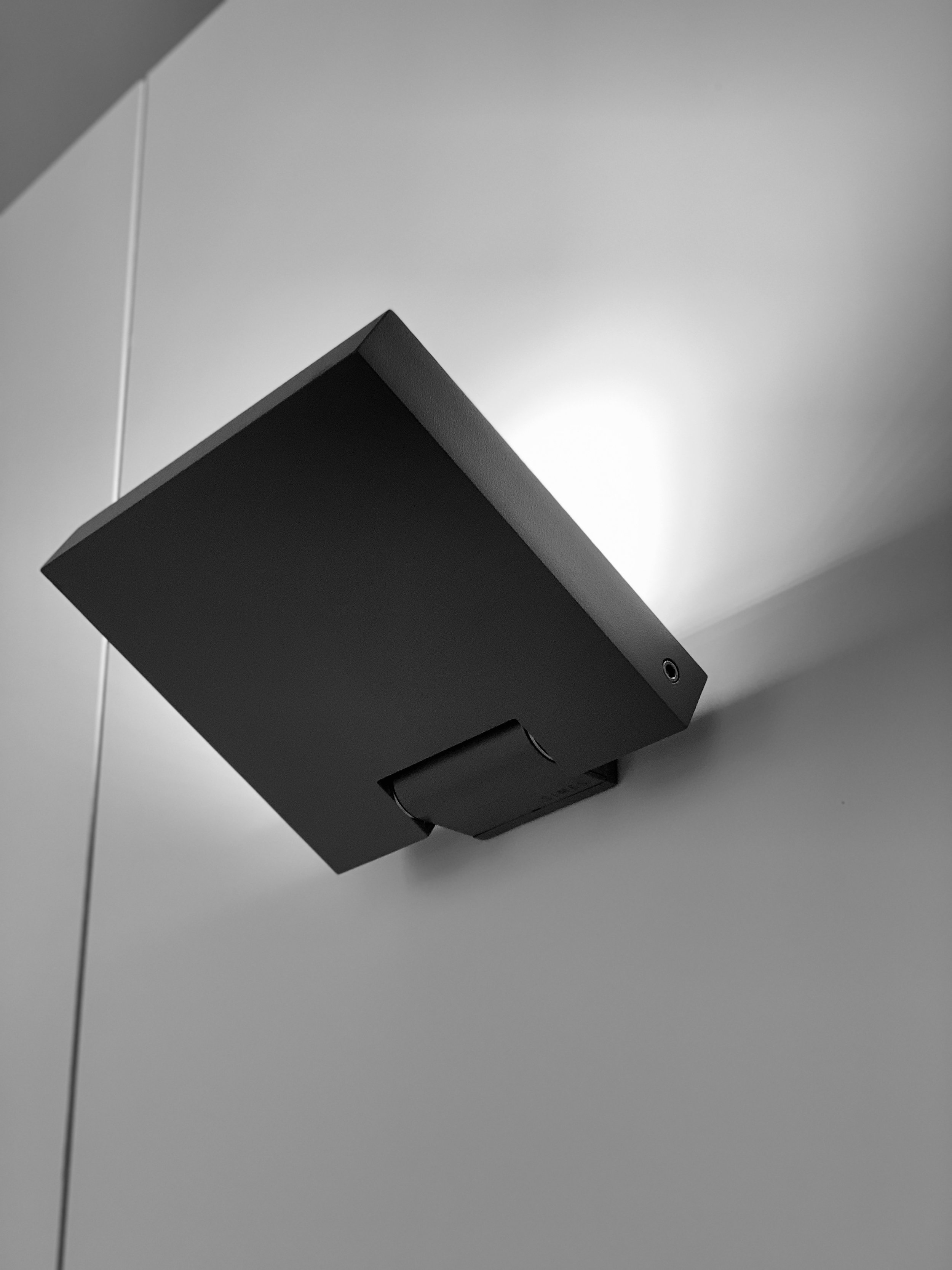 MOVIT Wall mounted