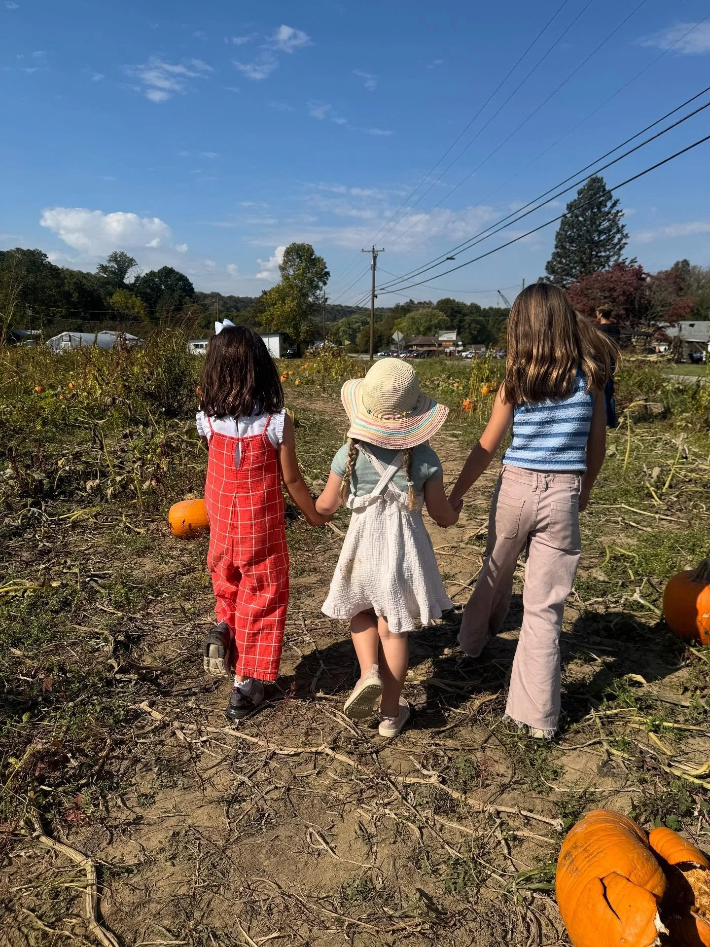 Pumpkin patch and adventures with Grammy! 🎃