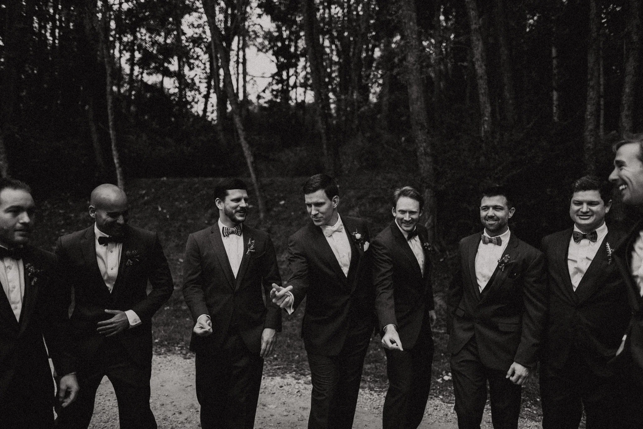 groomsmen posing.jpg