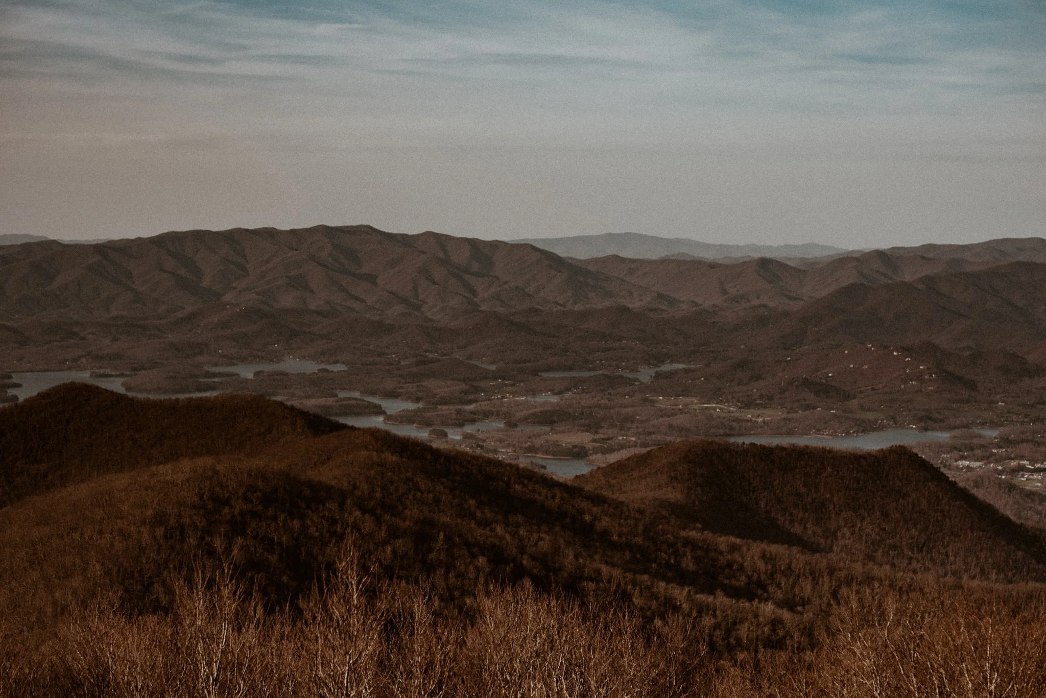 033118 - brittnee+ryan session-11-blue-ridge-moutains-engagement-brasstown-bald-wedding.jpg