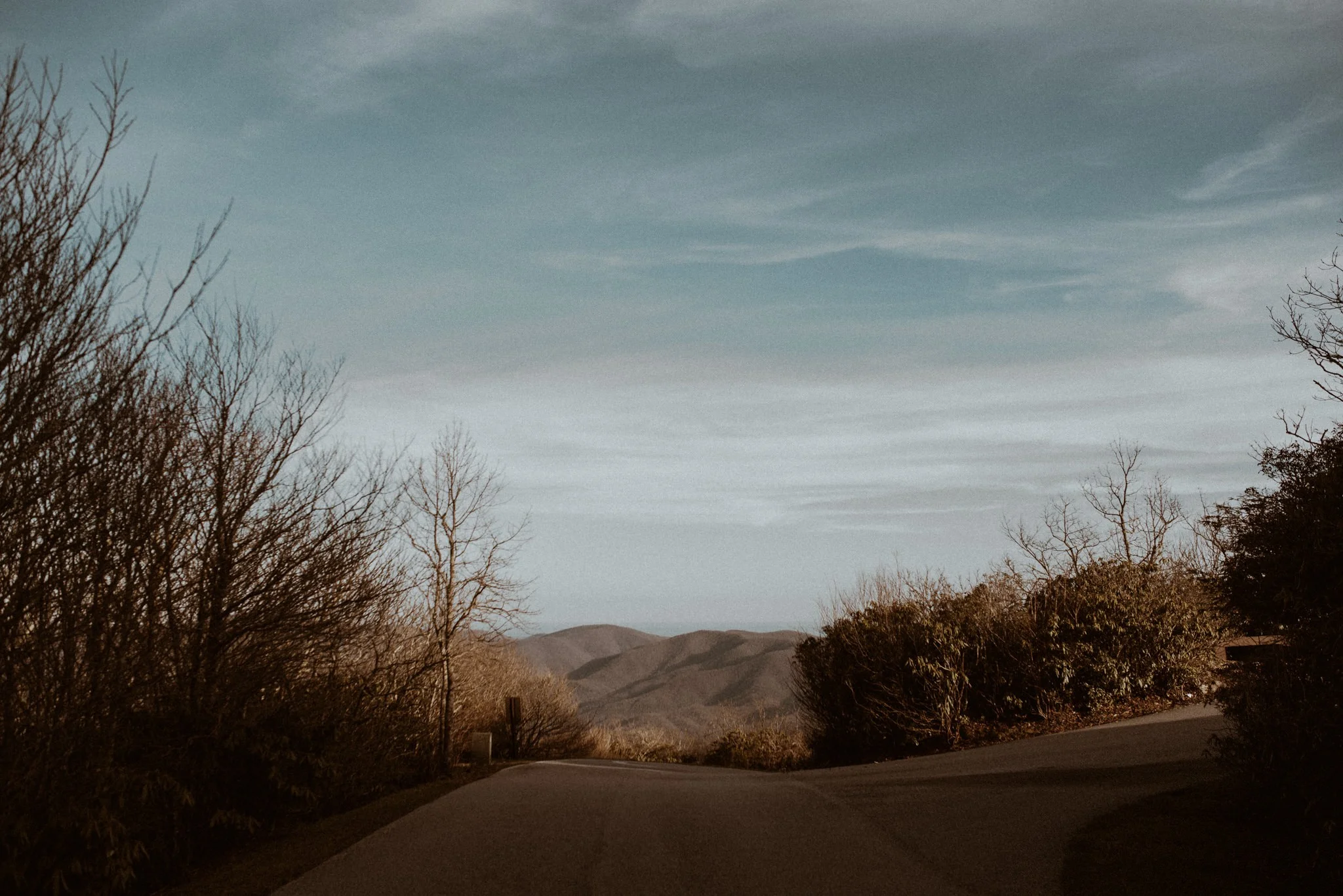 033118 - brittnee+ryan session-54-blue-ridge-moutains-engagement-brasstown-bald-wedding.jpg