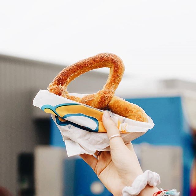 AUNTIE ANNE'S BACK AT RLC! | Vote: Sweet or salty?
Wednesday, August 7th from 11-7 the Auntie Anne's Pretzel Truck will be located in our parking lot. Come enjoy with us!
-
-
#foodtruck #auntieannes #auntieannespretzels #pretzels #sweet #salty