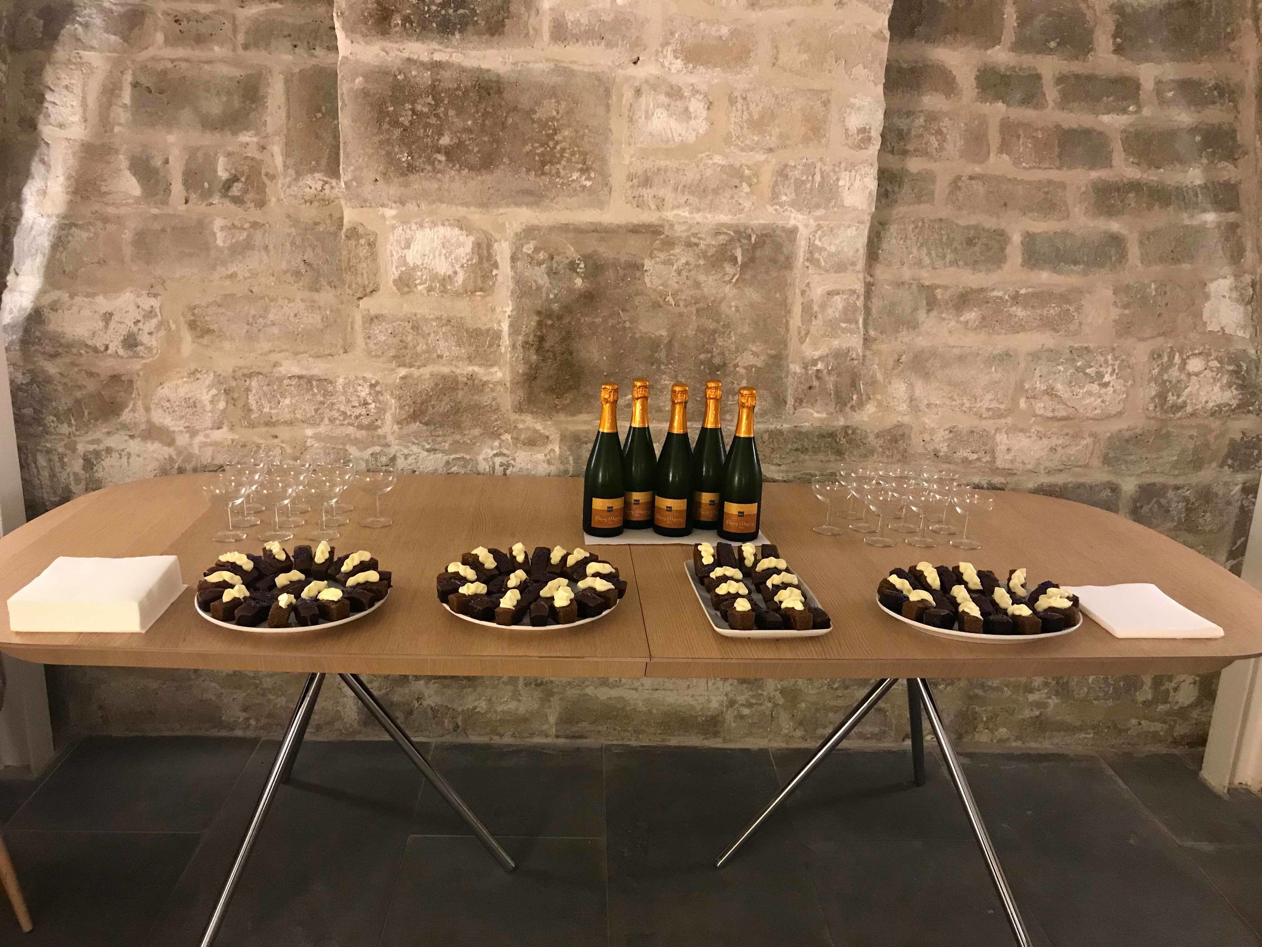 Pause Champagne, ça tente quelqu'un ?