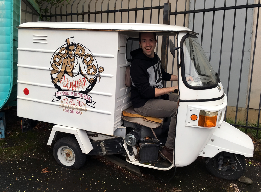 Portland-Restaurants-Voodoo Donuts-03.jpg