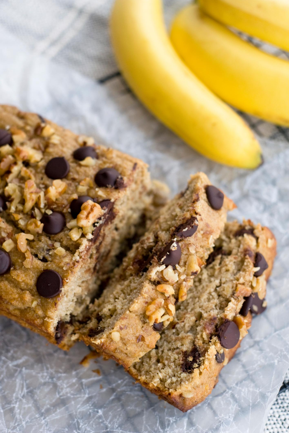 healthy banana oat bread 08.png