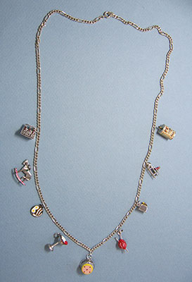 designing necklace - placing charms
