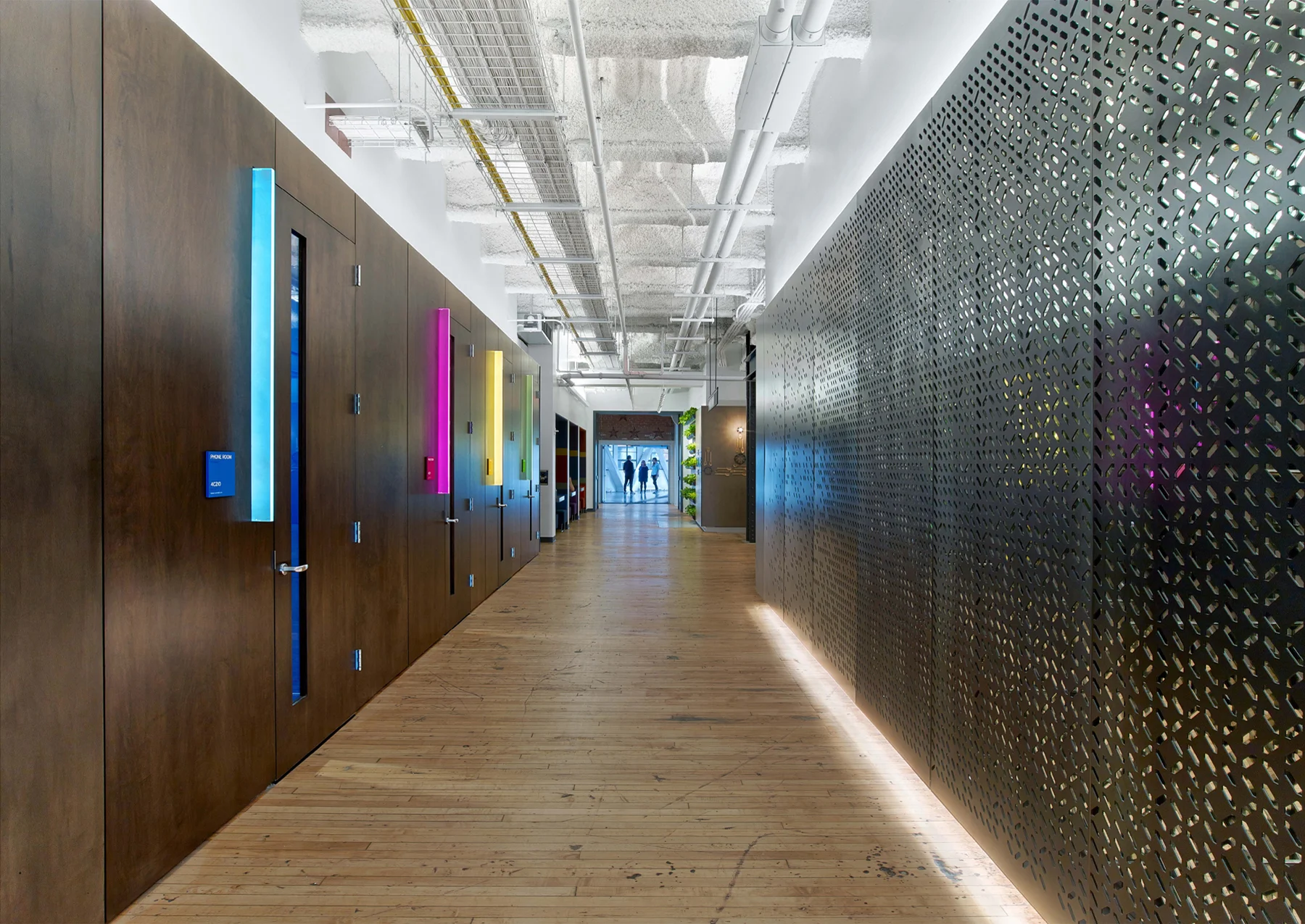 4th Floor - Corridor.jpg