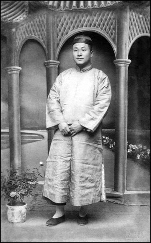 1928 Age 48