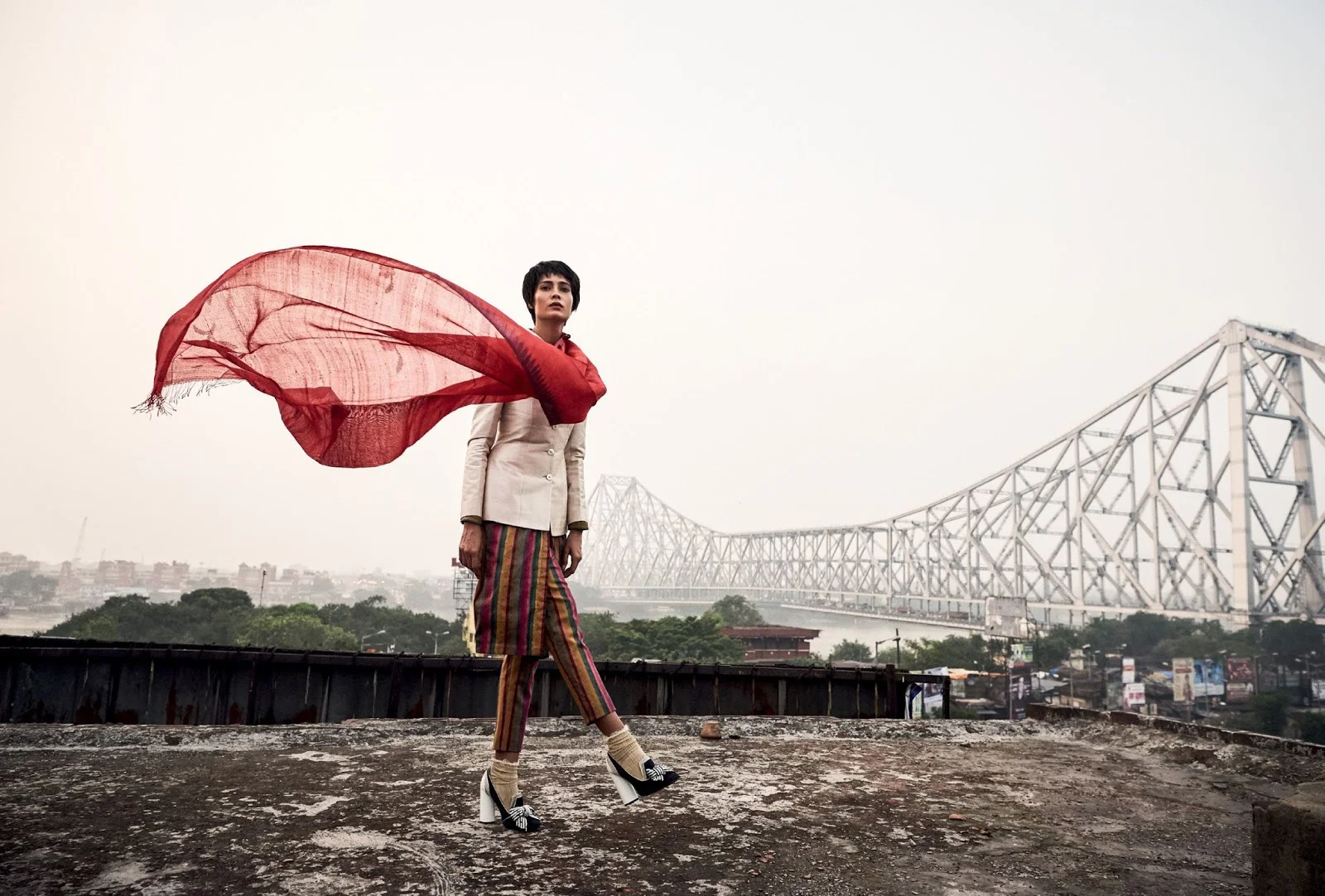 Harper_s_Bazaar_India_-_December_2016-161.jpg
