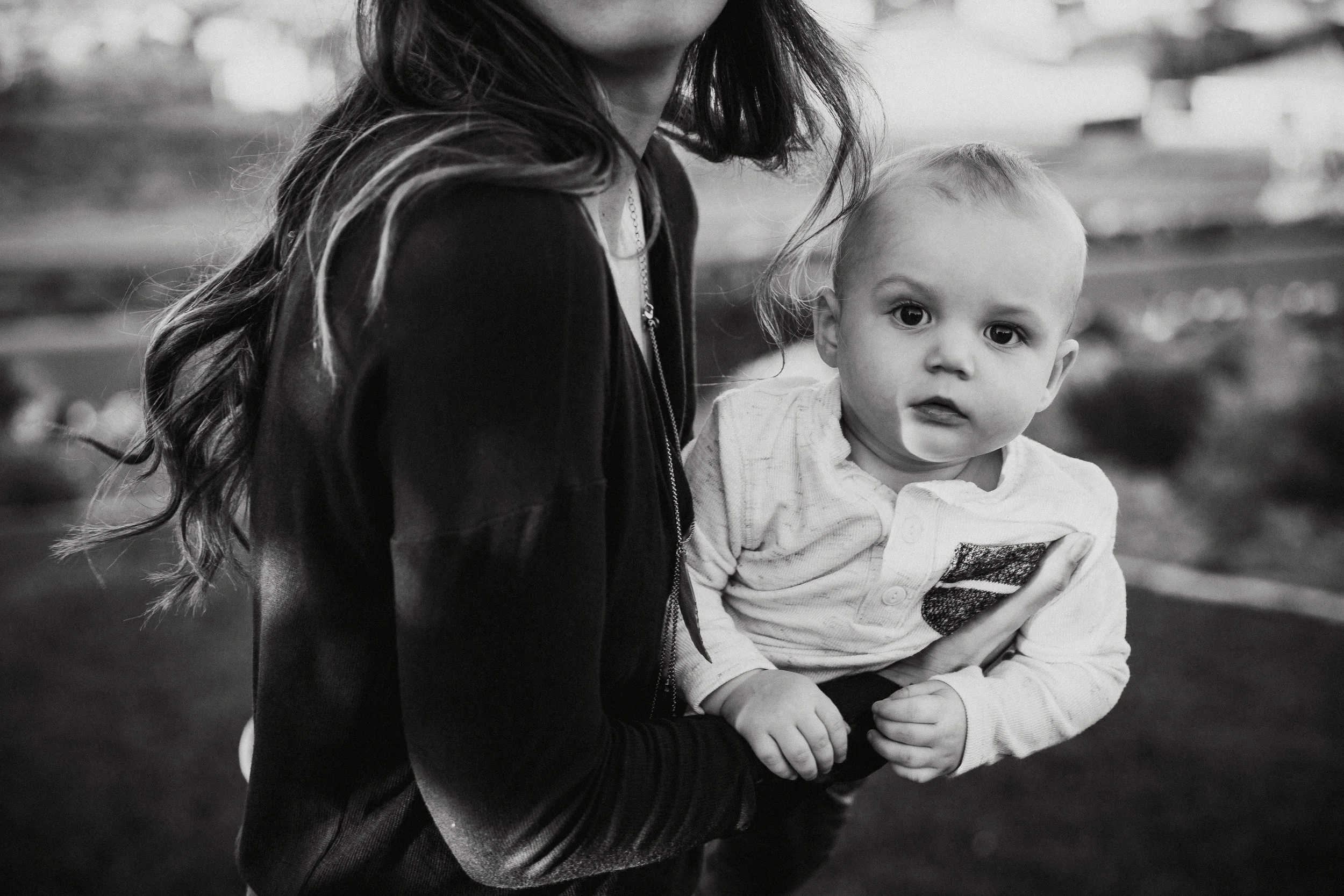 Baldwin Family - Lifestyle Family Session - Lifestyle Family Photography - Lifestyle Family Photographer - Las Vegas Family Photography - Las Vegas Family Photographer - Beautiful - Outfit Inspiration - Family Photography Outfit Inspiration