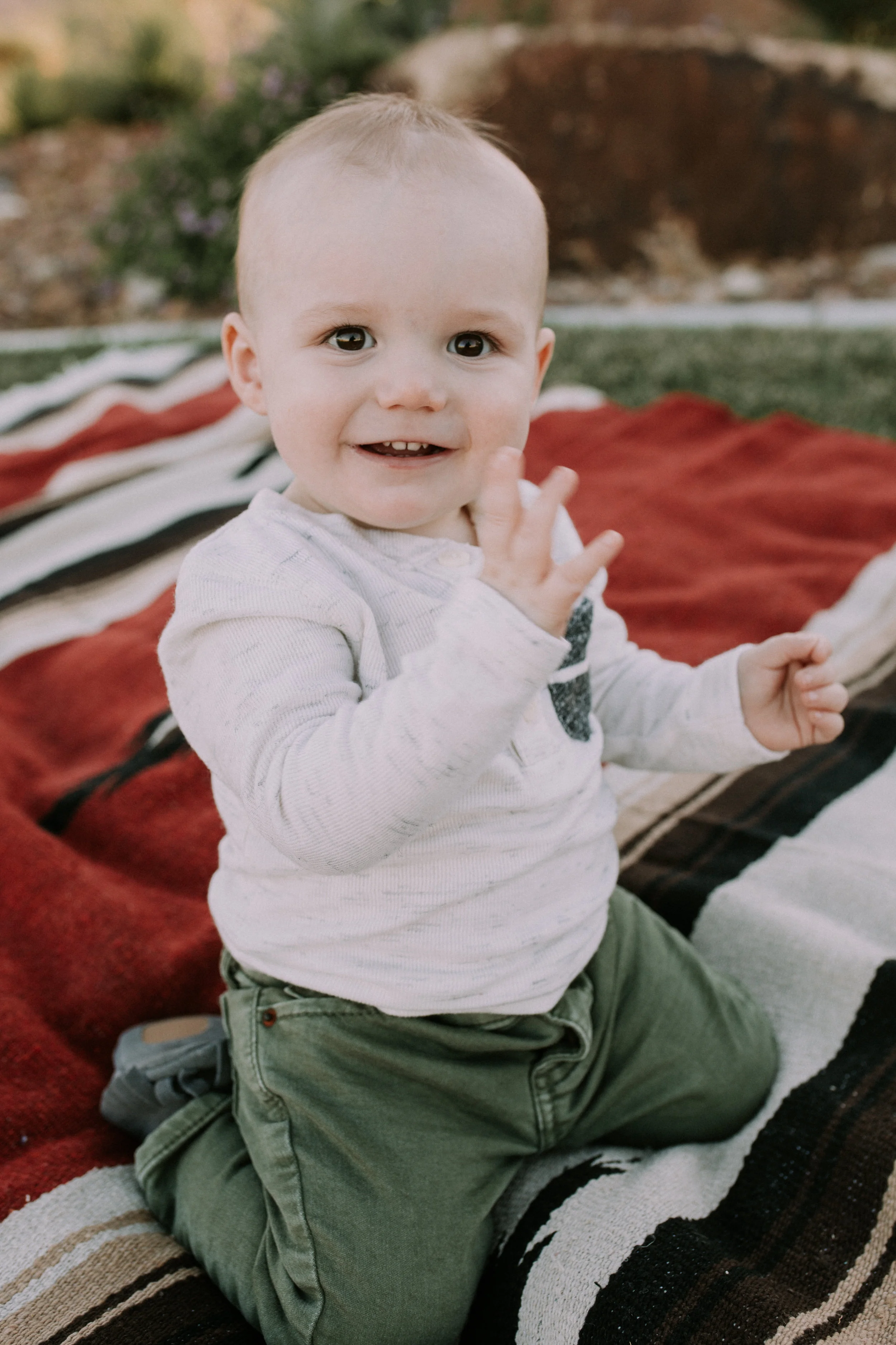 Baldwin Family - Lifestyle Family Session - Lifestyle Family Photography - Lifestyle Family Photographer - Las Vegas Family Photography - Las Vegas Family Photographer - Beautiful - Outfit Inspiration - Family Photography Outfit Inspiration
