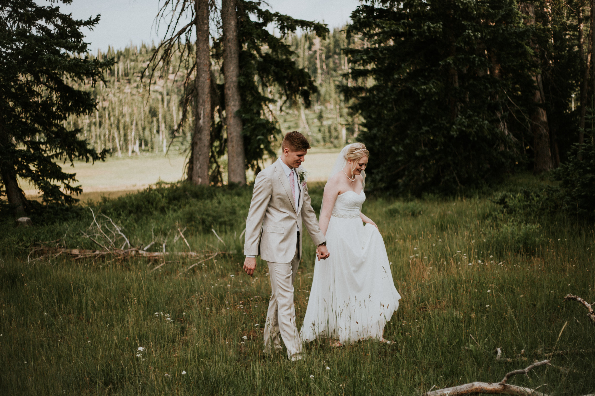 Jilian + Dakota | Cedar Canyon, UT {Rustic Mountain Wedding} — Kamra ...