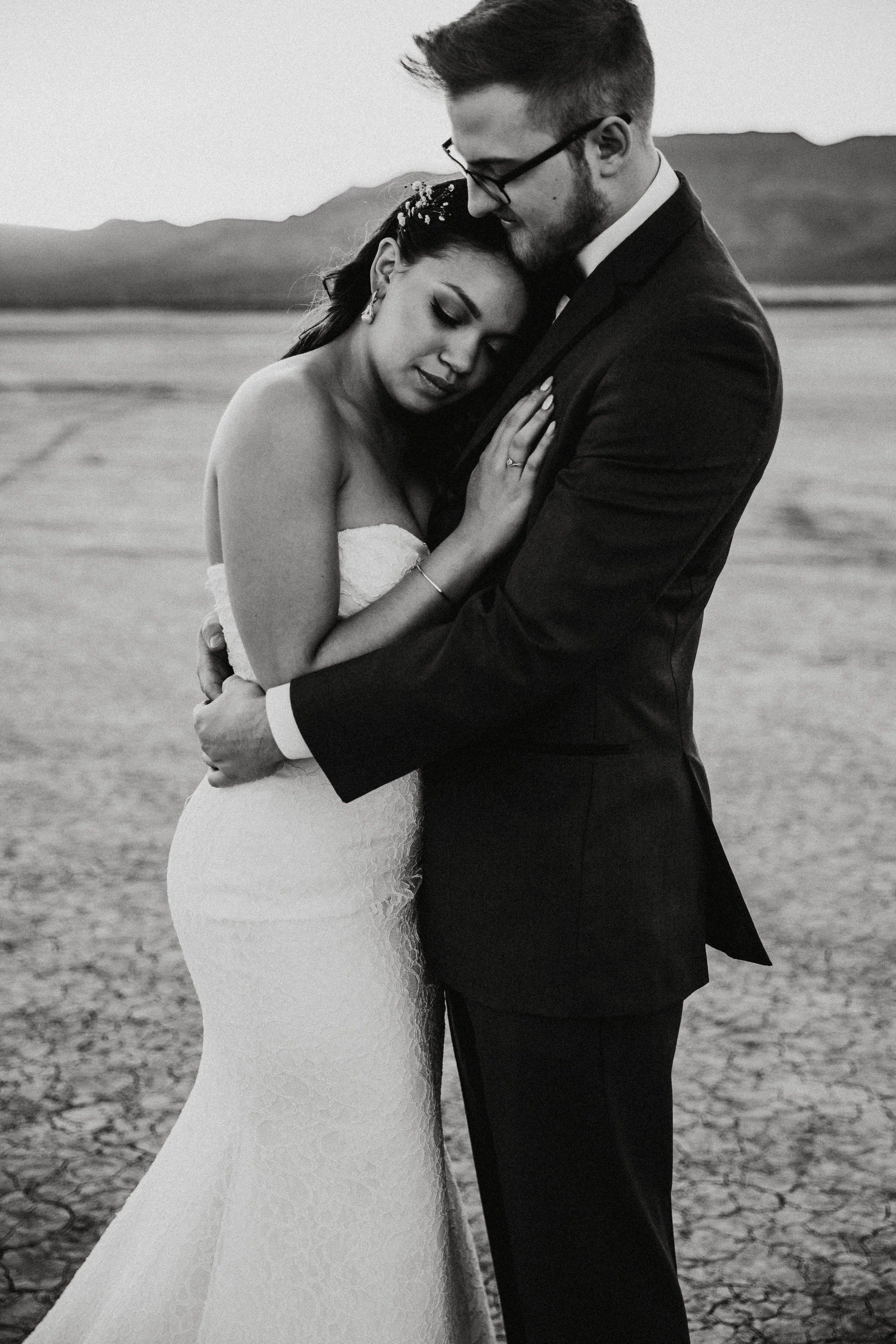Jessica + Daniel - Las Vegas Wedding Photography - Seattle Wedding Photographer - PNW Wedding Photographer - First Look - Portrait Session