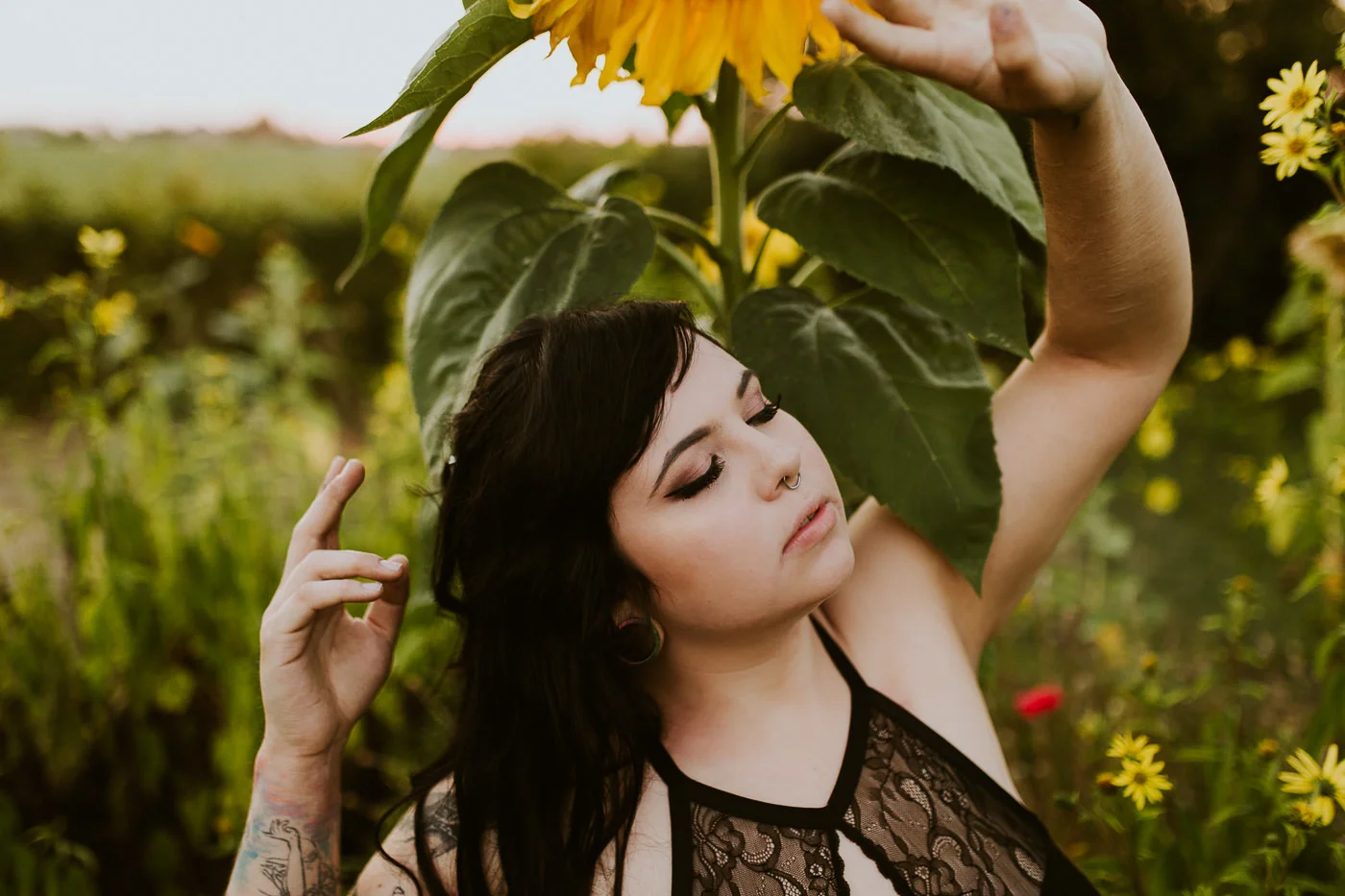 Port Angeles Outdoor Boudoir Photography by Seattle Boudoir Photographer Kamra Fuller Photography