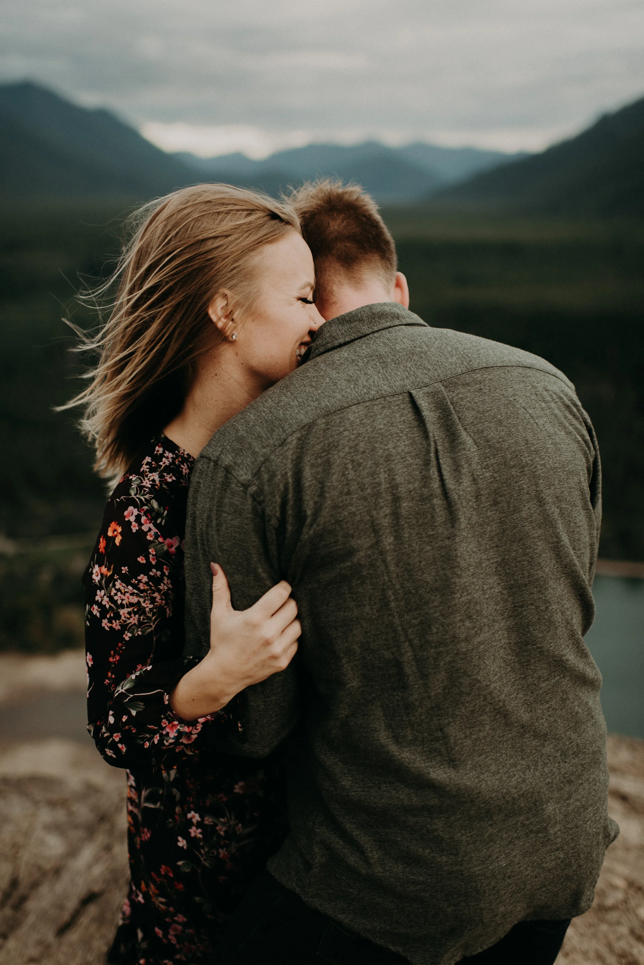 Kamra Fuller Photography - Seattle Wedding Photographer - Seattle Elopement Photographer - Seattle Engagement Session - Rattlesnake Ledge Engagement Session - Rattlesnake Lake - PNW Wedding Photographer - Portland Wedding Photographer - Oregon Wedding Photographer - Idaho Wedding Photographer - Adventure Wedding Photographer