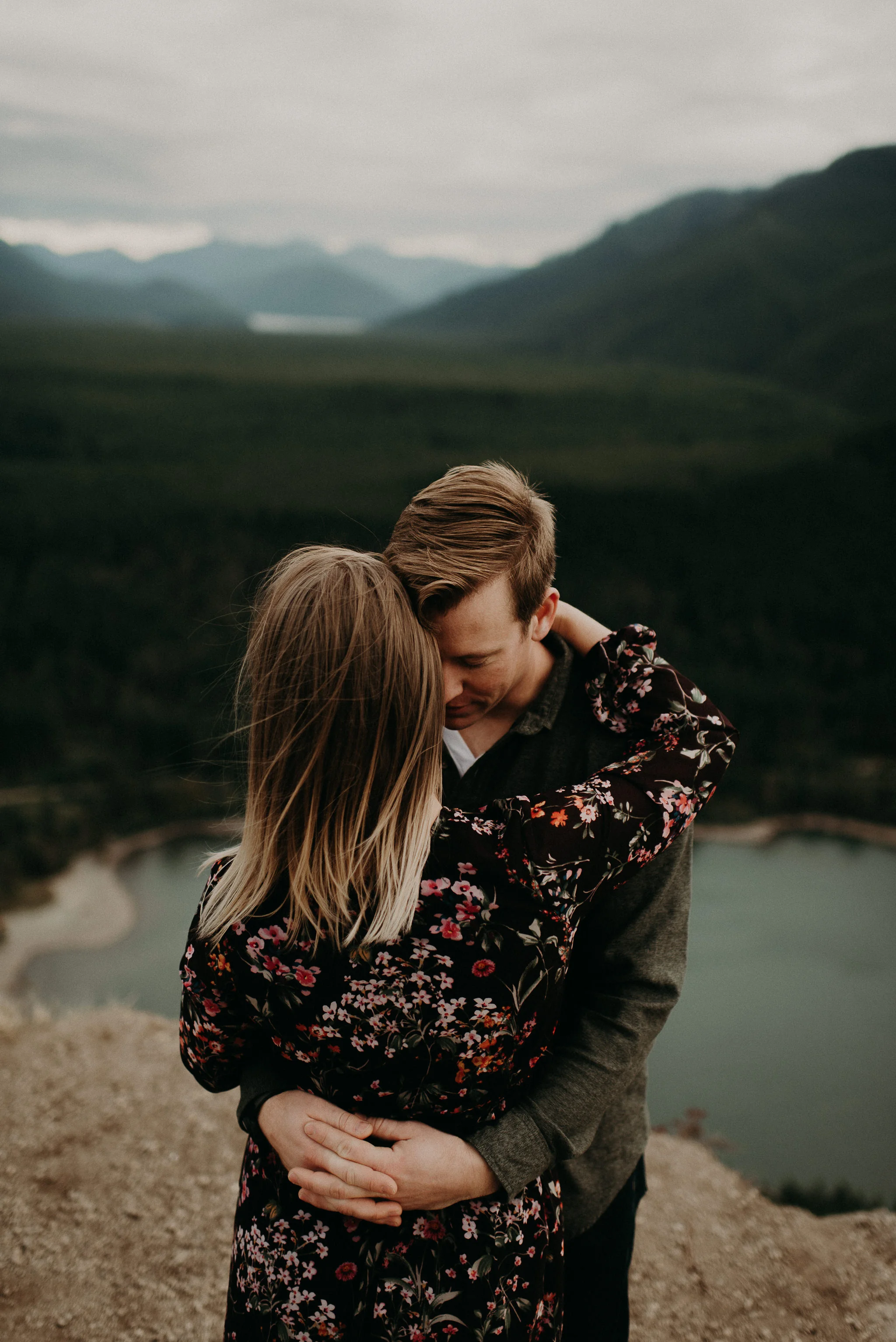Kamra Fuller Photography - Seattle Wedding Photographer - Seattle Elopement Photographer - Seattle Engagement Session - Rattlesnake Ledge Engagement Session - Rattlesnake Lake - PNW Wedding Photographer - Portland Wedding Photographer - Oregon Wedding Photographer - Idaho Wedding Photographer - Adventure Wedding Photographer