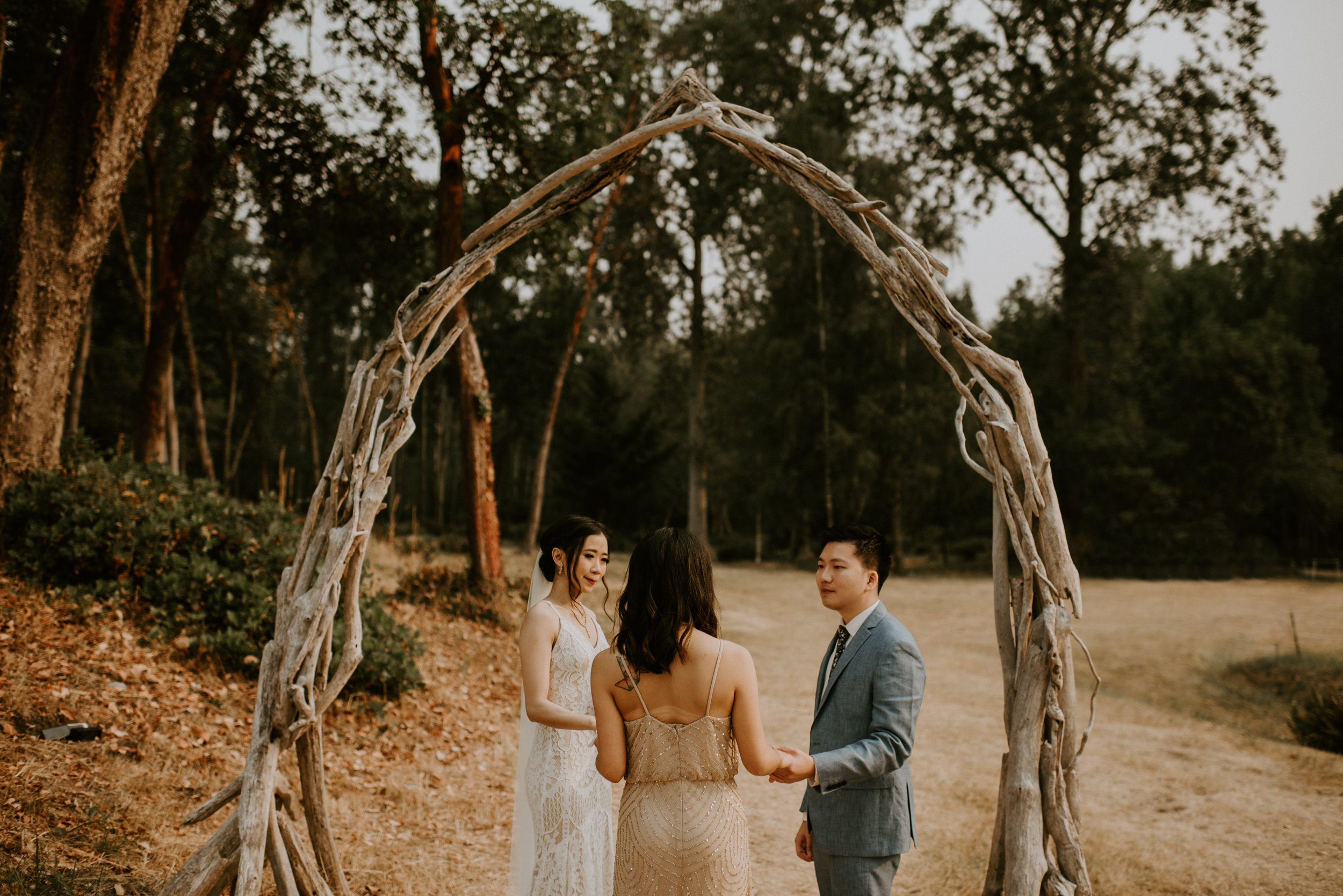 Janita + Jonathan's Intimate Wedding at Vashon Island, WA by Seattle Wedding Photographer Kamra Fuller Photography