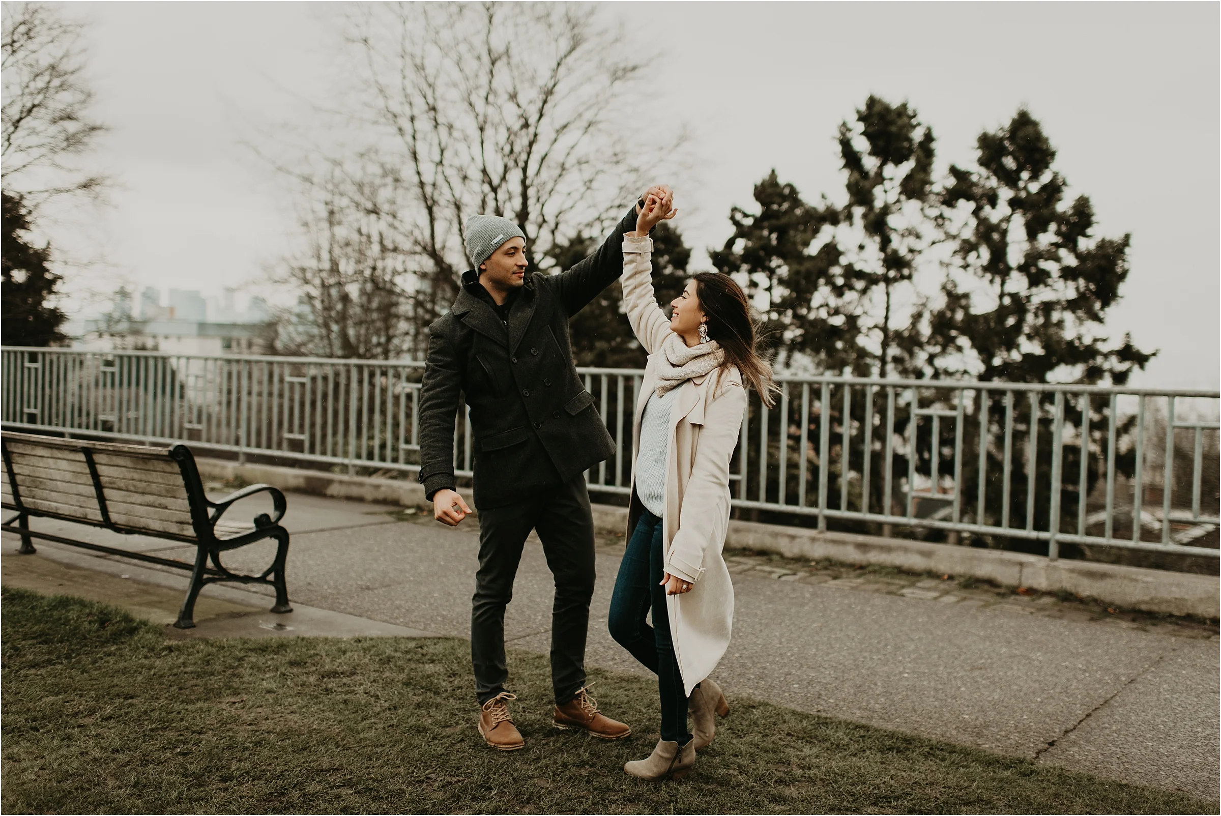 Seattle Proposal at Kerry Park by Seattle Wedding Photographer Kamra Fuller Photography