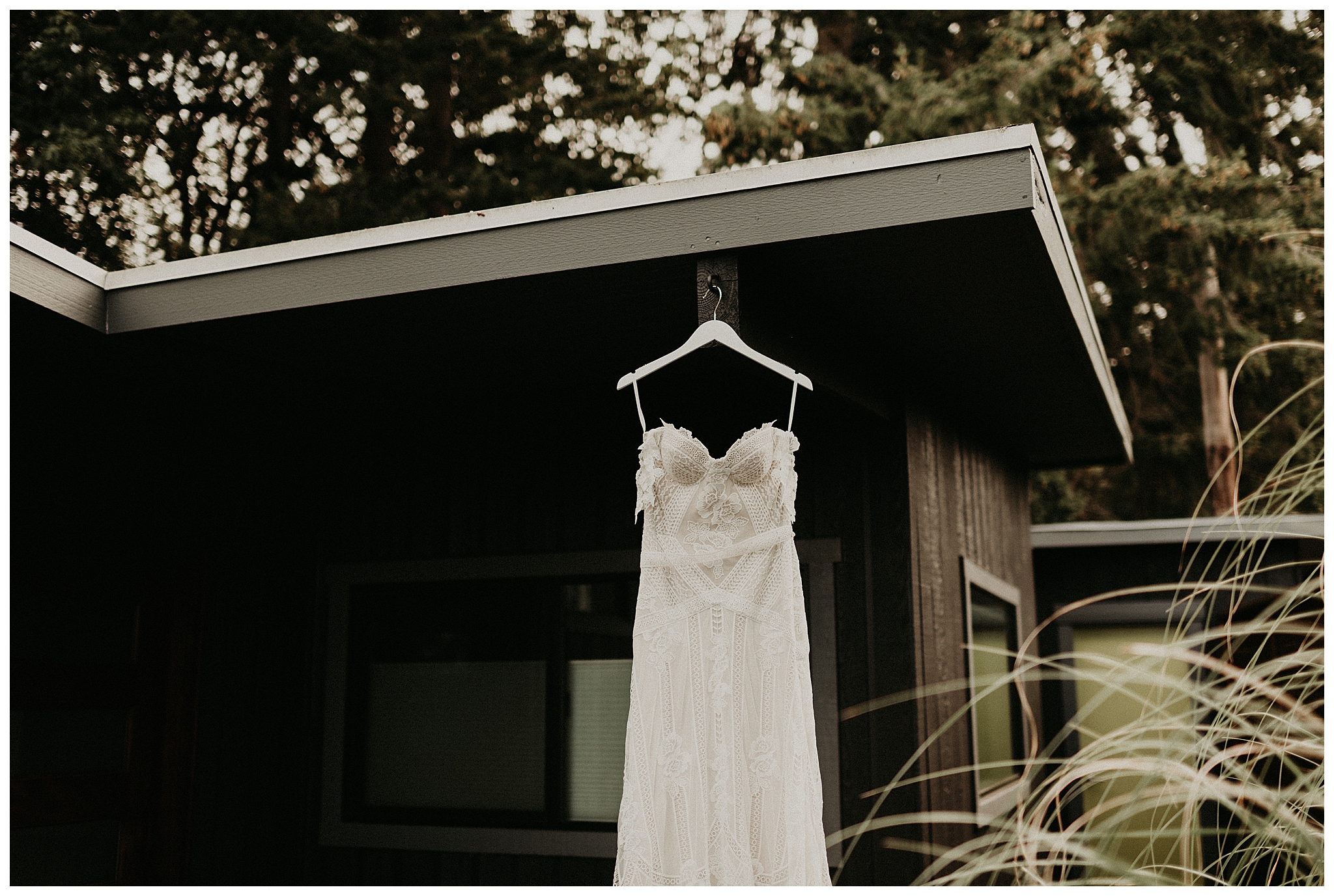 Ashley and Peter's Bohemian Woodland Wedding at Kitsap Memorial State Park, Poulsbo, WA by Seattle Wedding Photographer, Kamra Fuller Photography