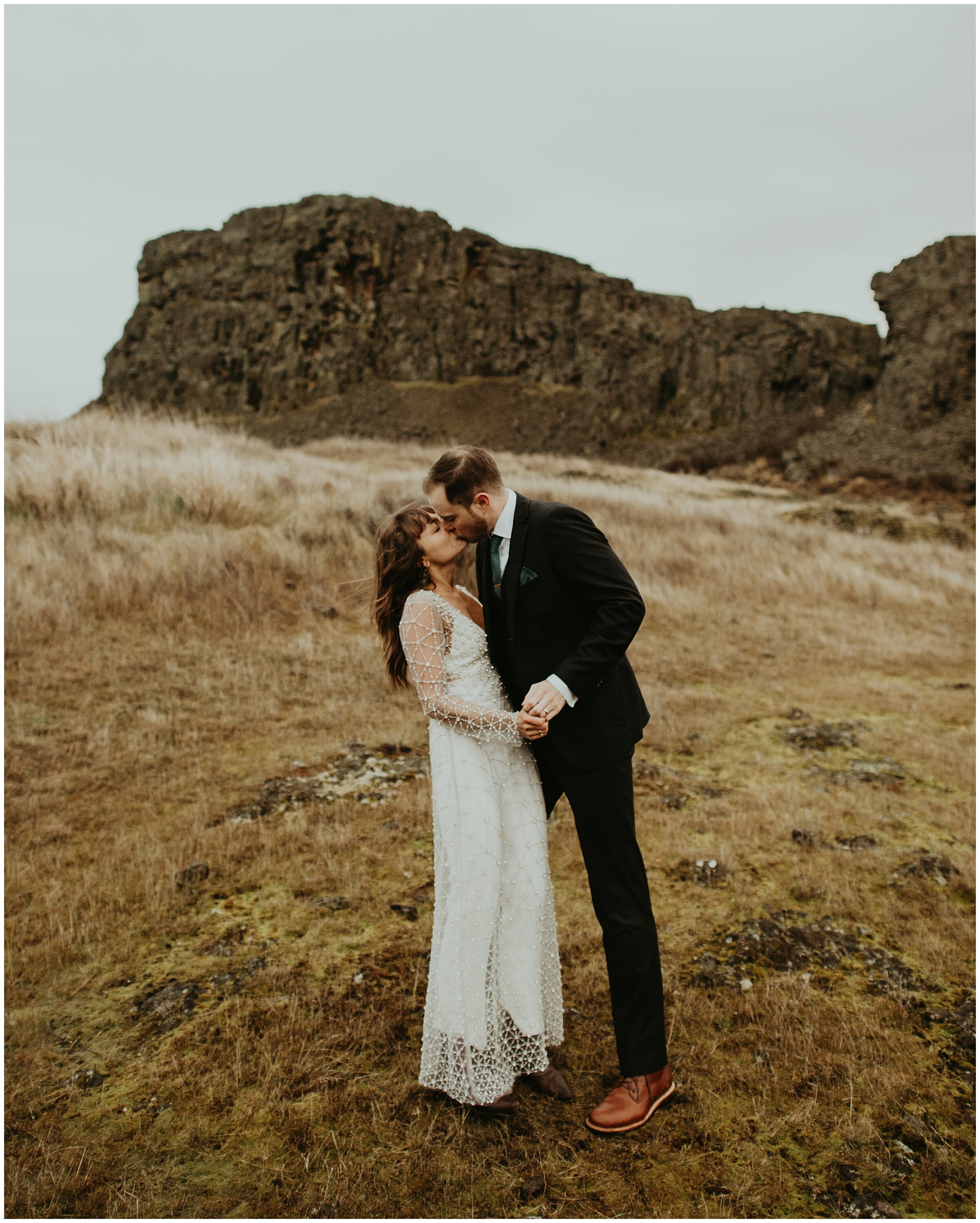 Shane + Cate's Wedding Portrait Session at Horse Thief Butte, Columbia River Gorge by PNW Elopement Photographer, Kamra Fuller Photography