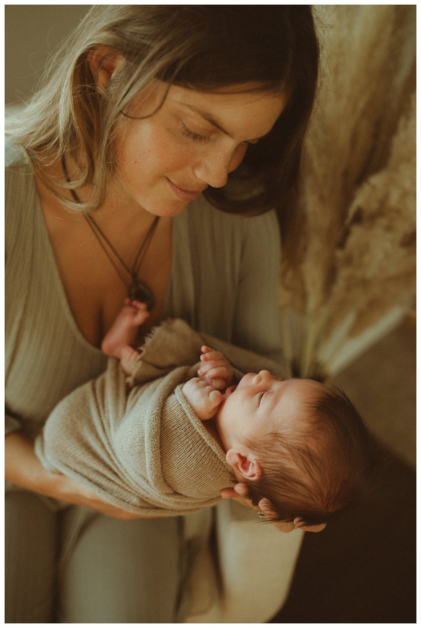 Lifestyle Newborn Photography in Boise, ID by Treasure Valley Family Photographer, Kamra Fuller Photography