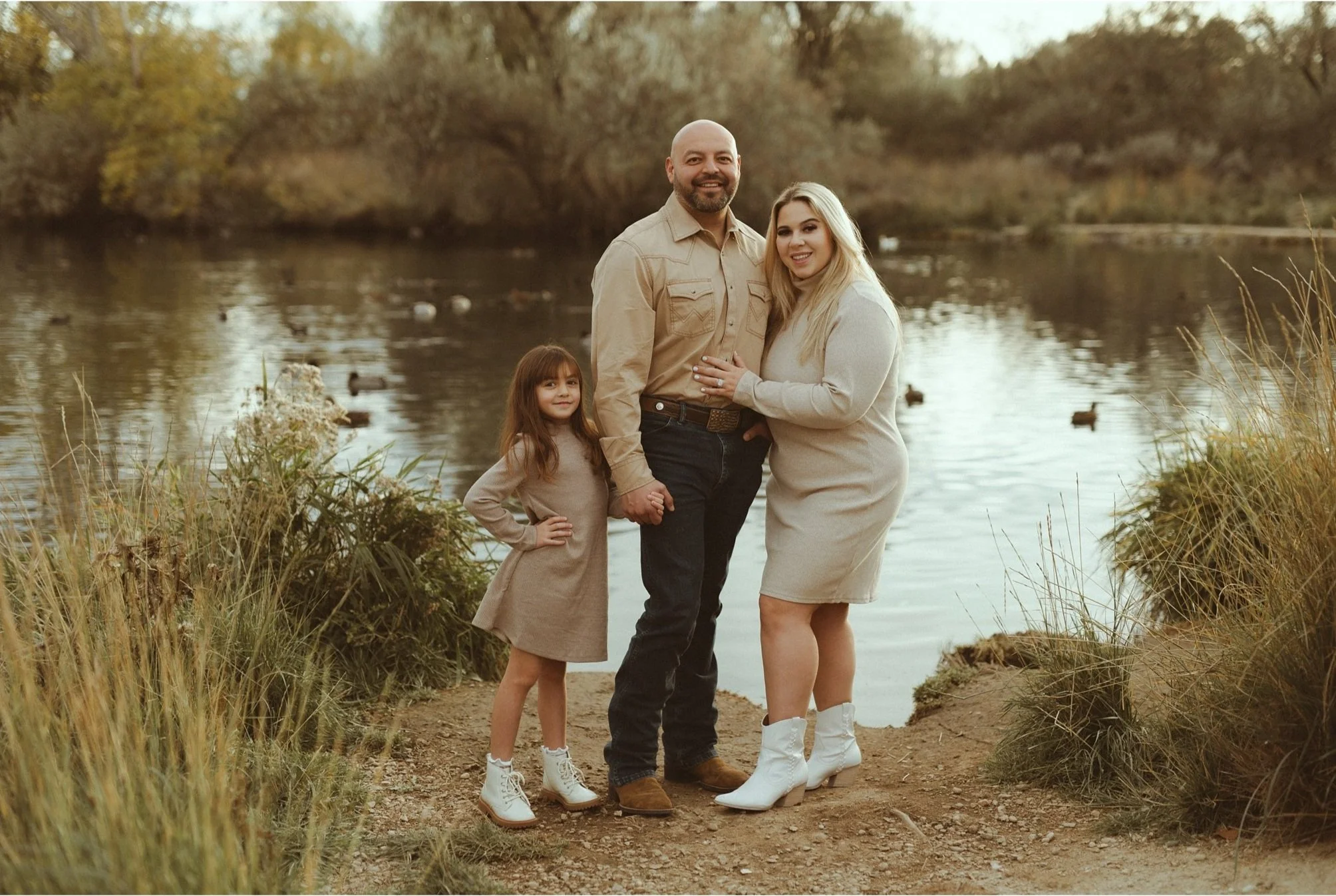 Urena Family | Cozy Beige Autumn Family Session at Wilson Springs Pond {Nampa, ID}