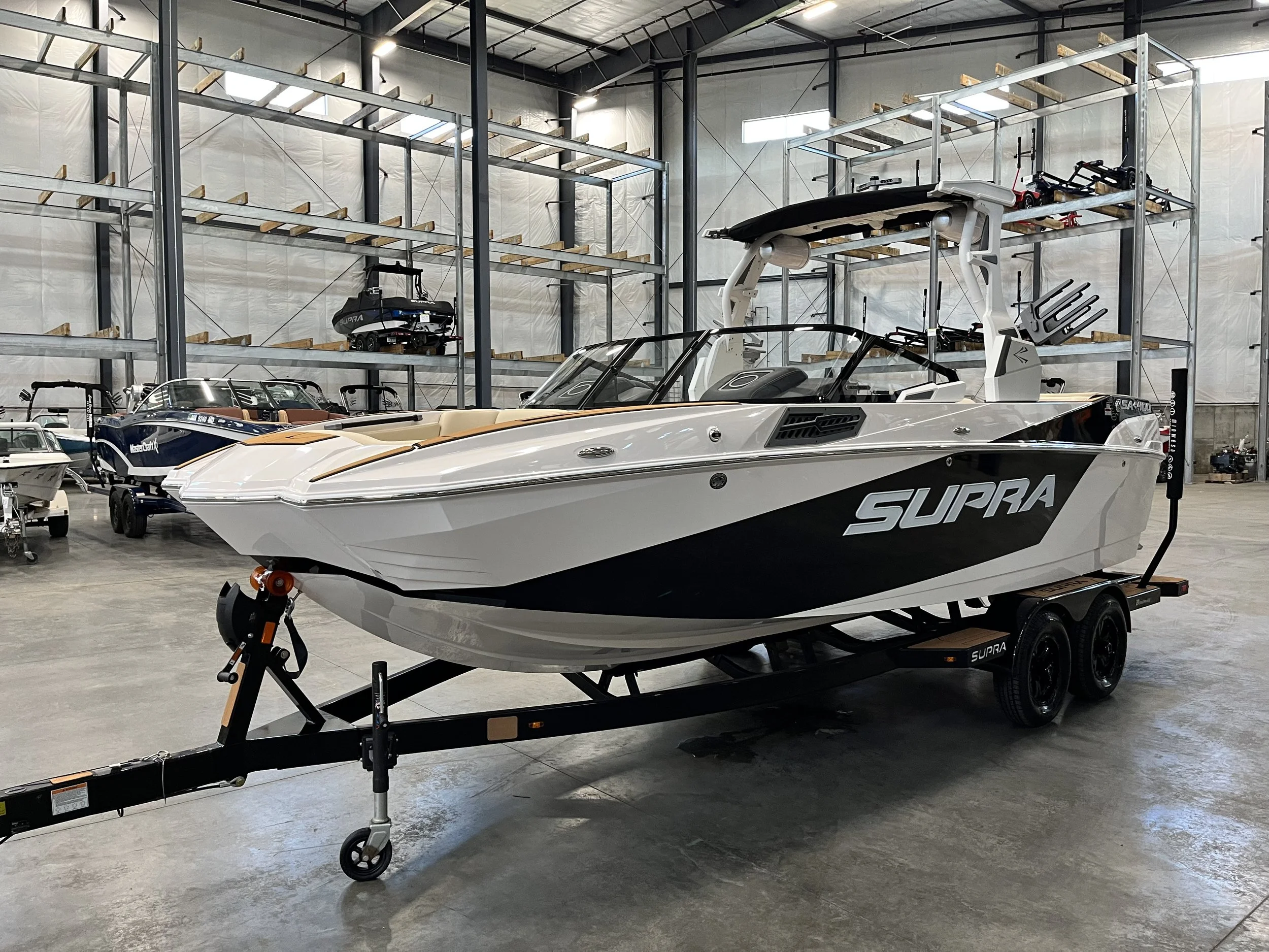 2023 Supra SA 400 Midnight Blue Metal Flake — Midwest Water Sports