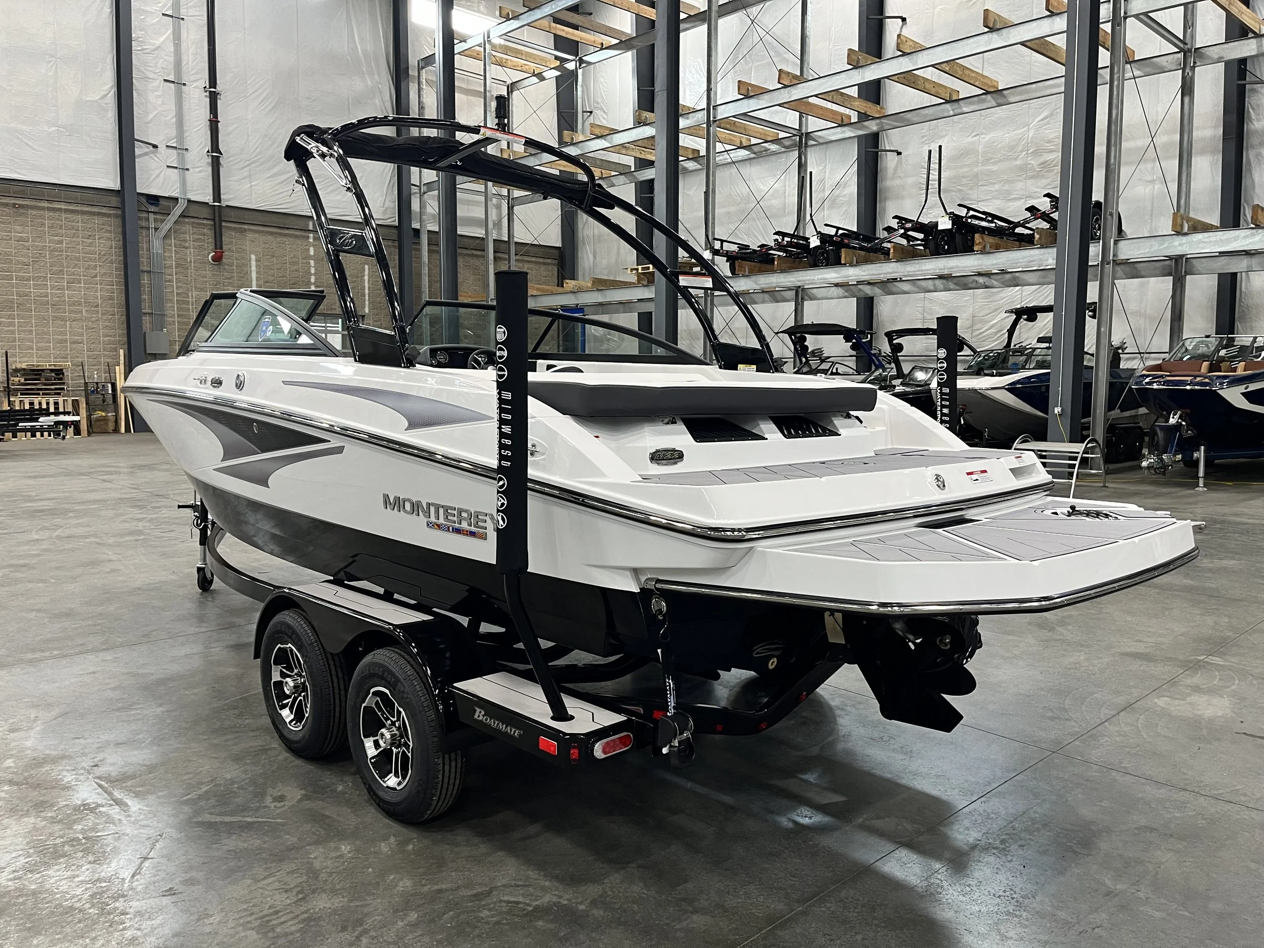 2023 Monterey M22 White and Black — Midwest Water Sports