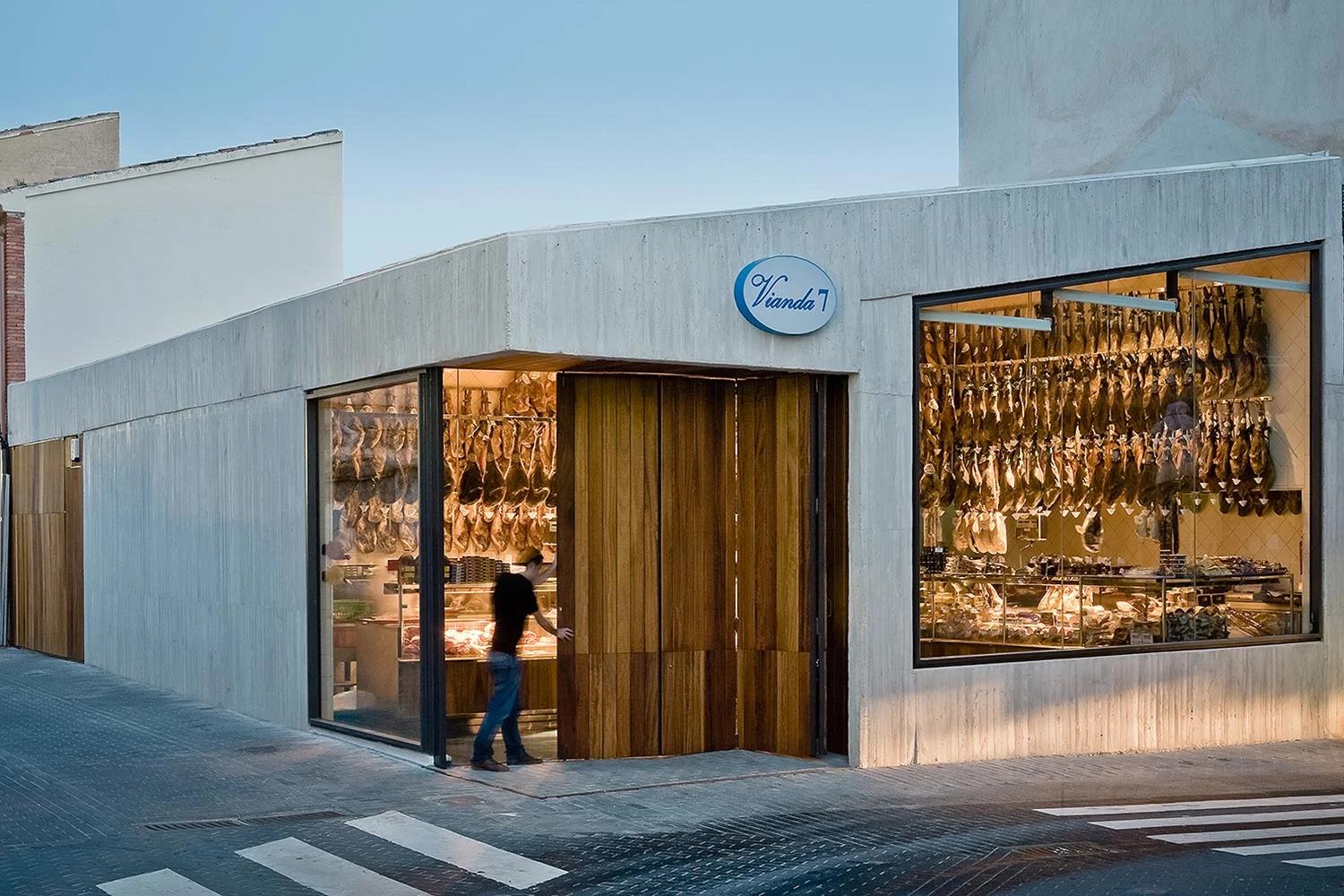 romerovallejo-factory-shop-3.jpg