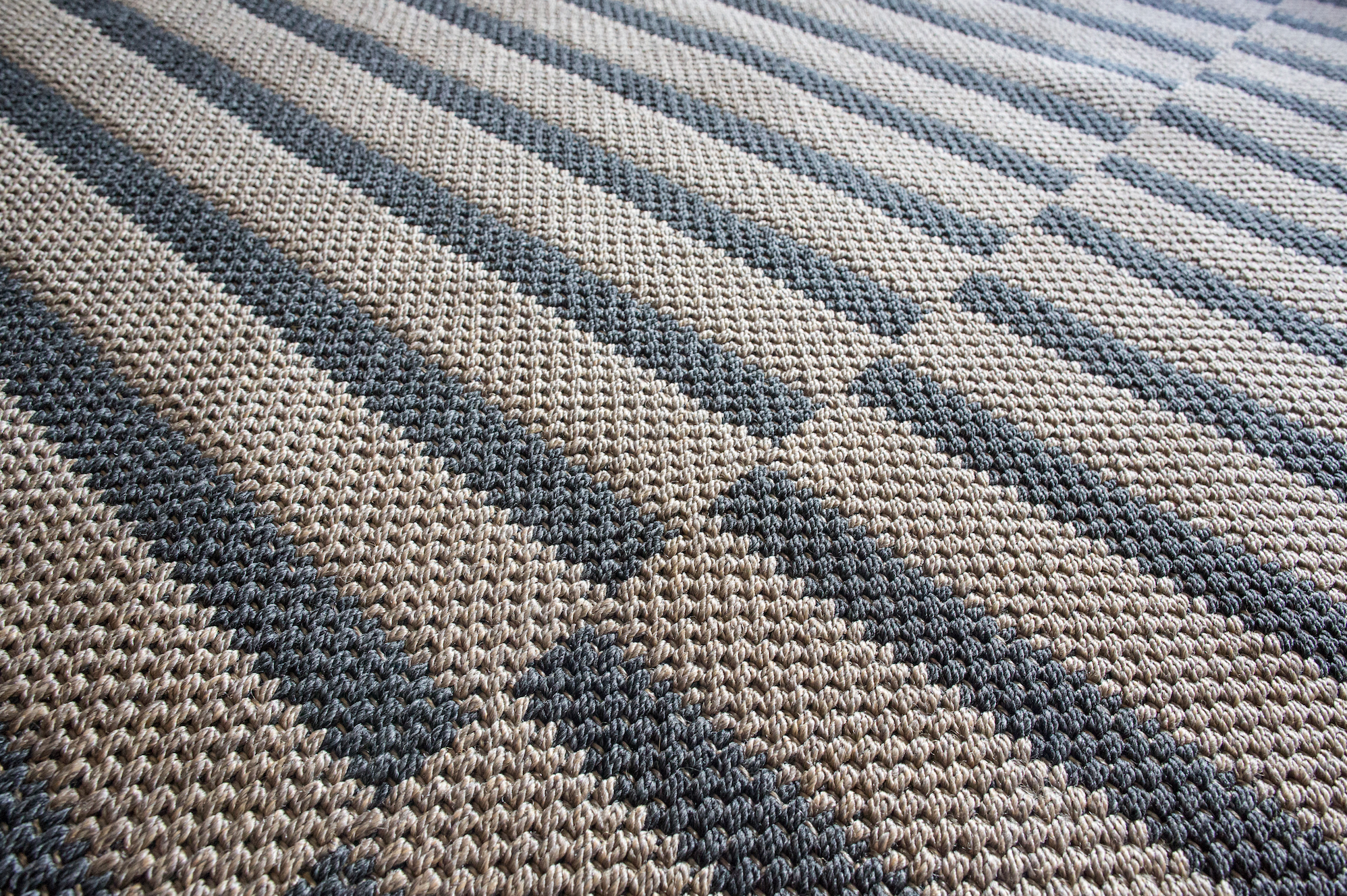 romerovallejo_nowcarpets_001.png