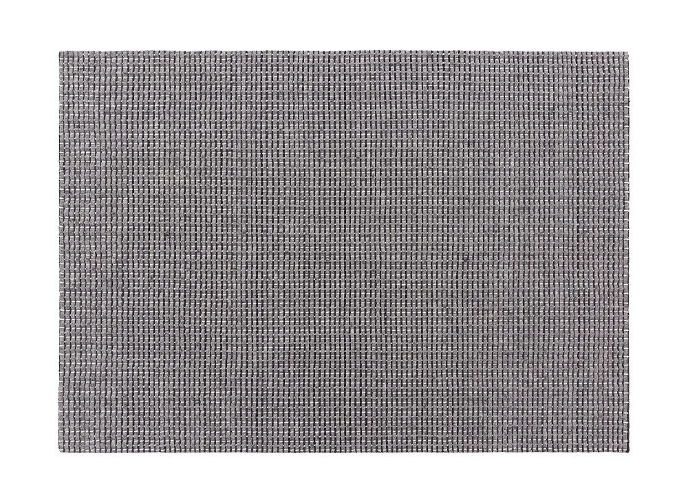 tramas-rug-black-Romero-Vallejo-GAN.jpg