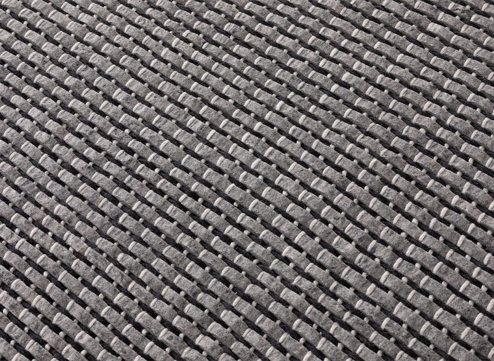 tramas-rug-black--Romero-Vallejo-GAN-4.jpg