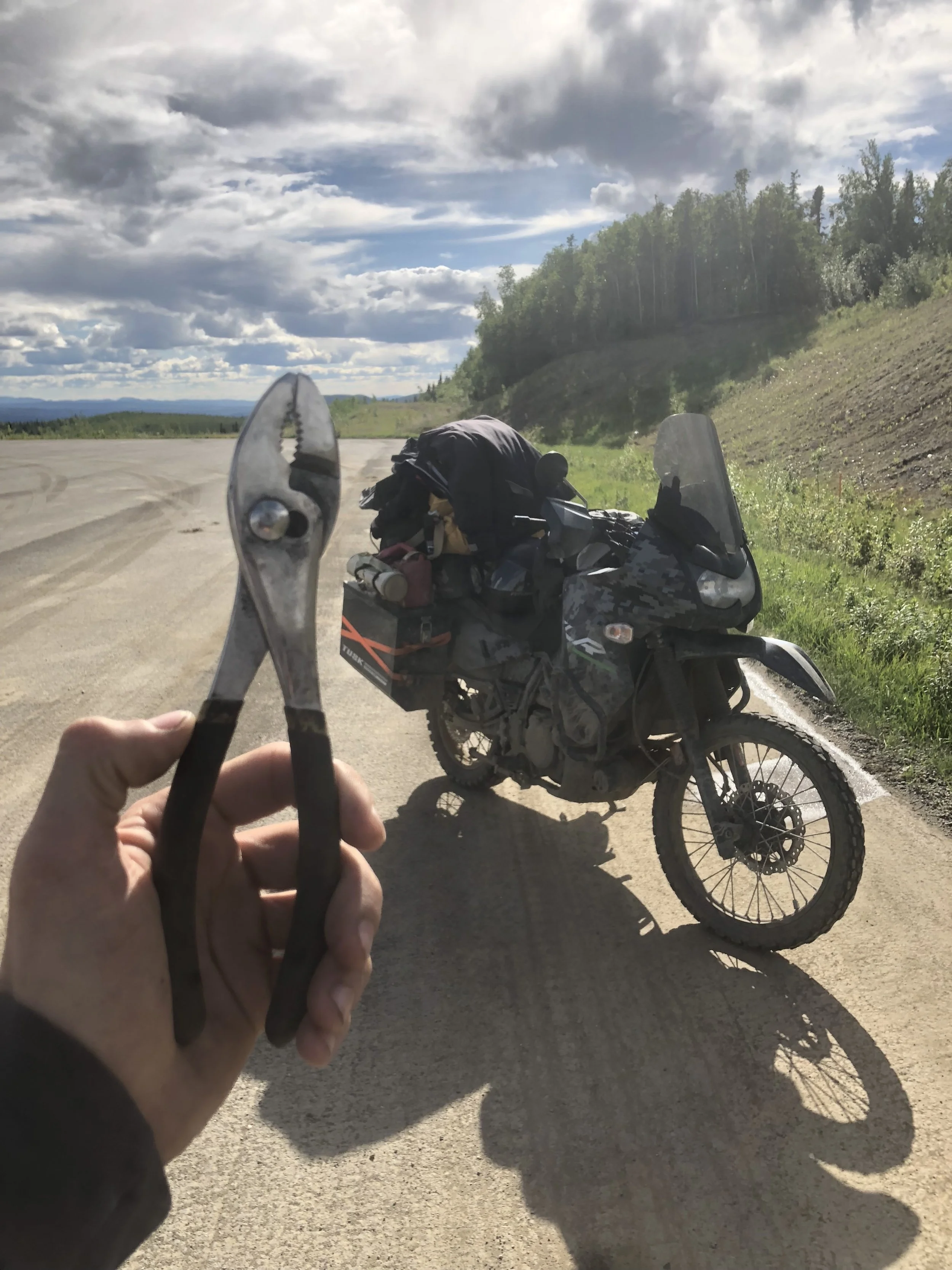  Found some pliers on the road 