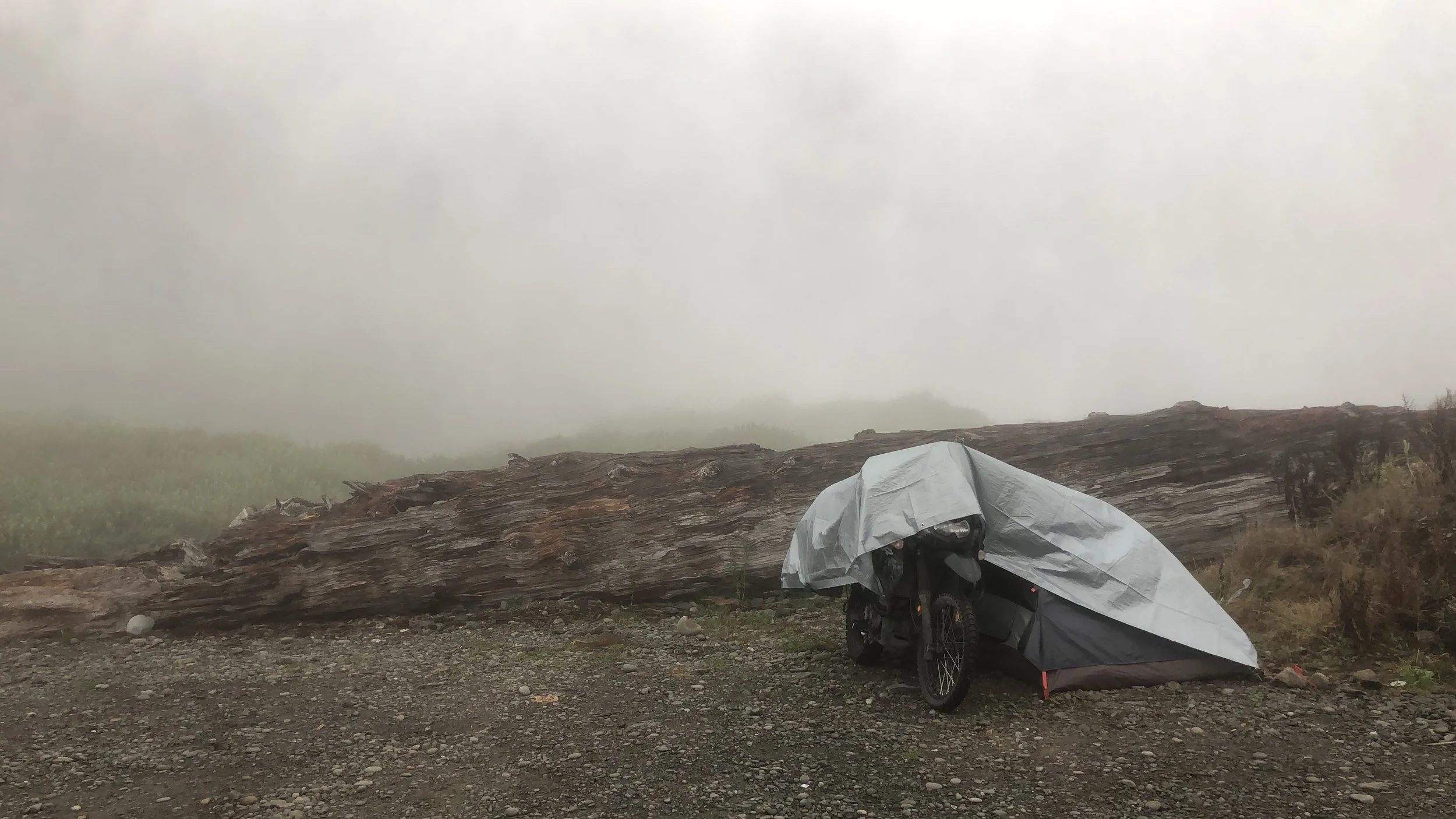  Camp for the night, hiding from the rain 