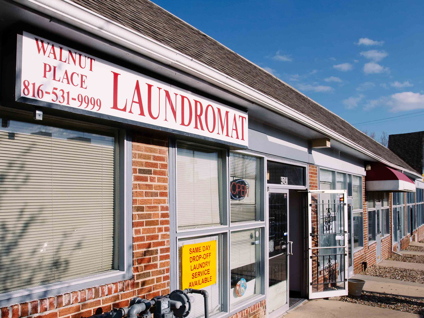 Laundromat-Local-Pig-45.2.jpg
