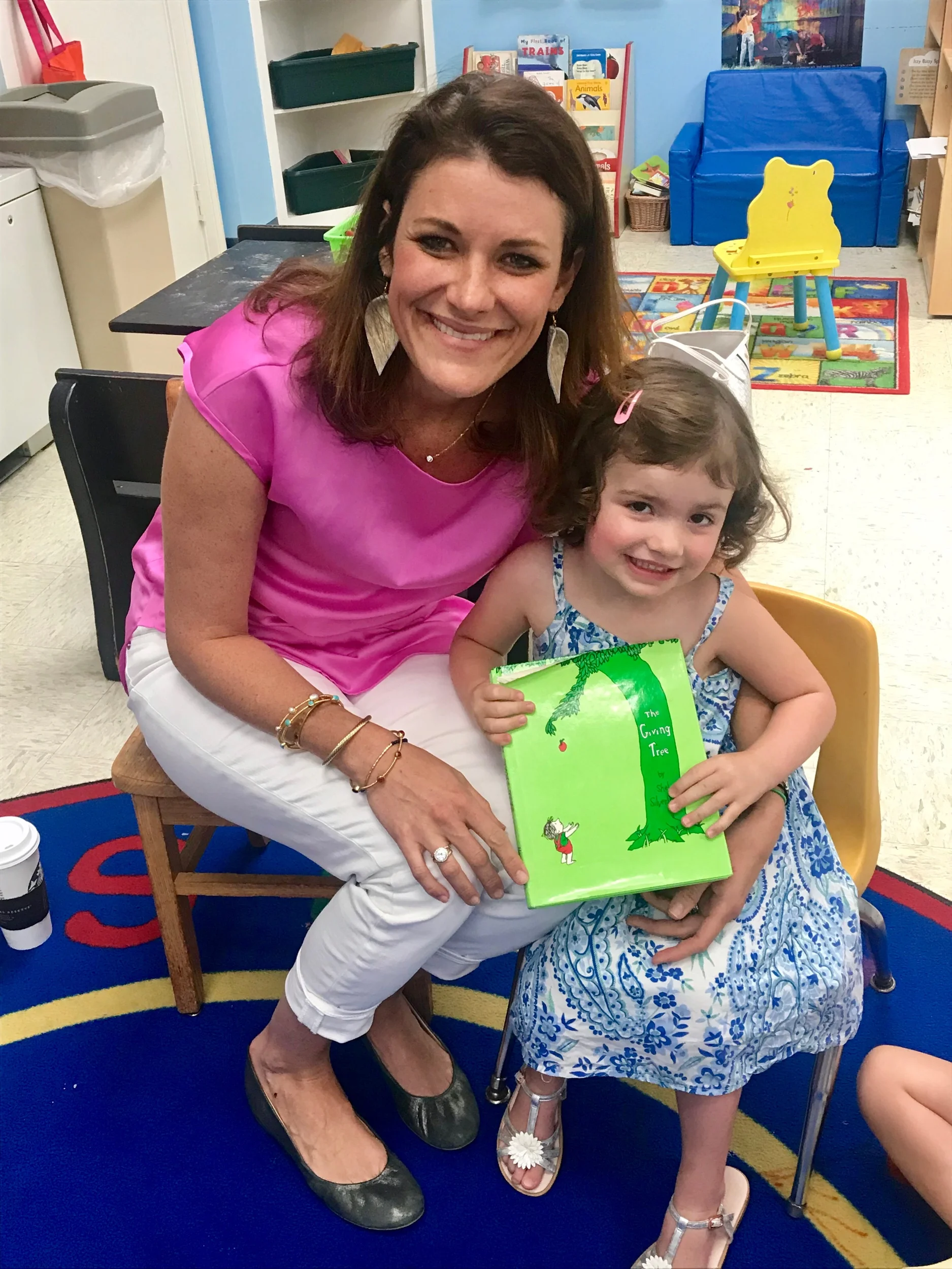Annabelle’s mom was also able to be a Mystery Reader this week too!