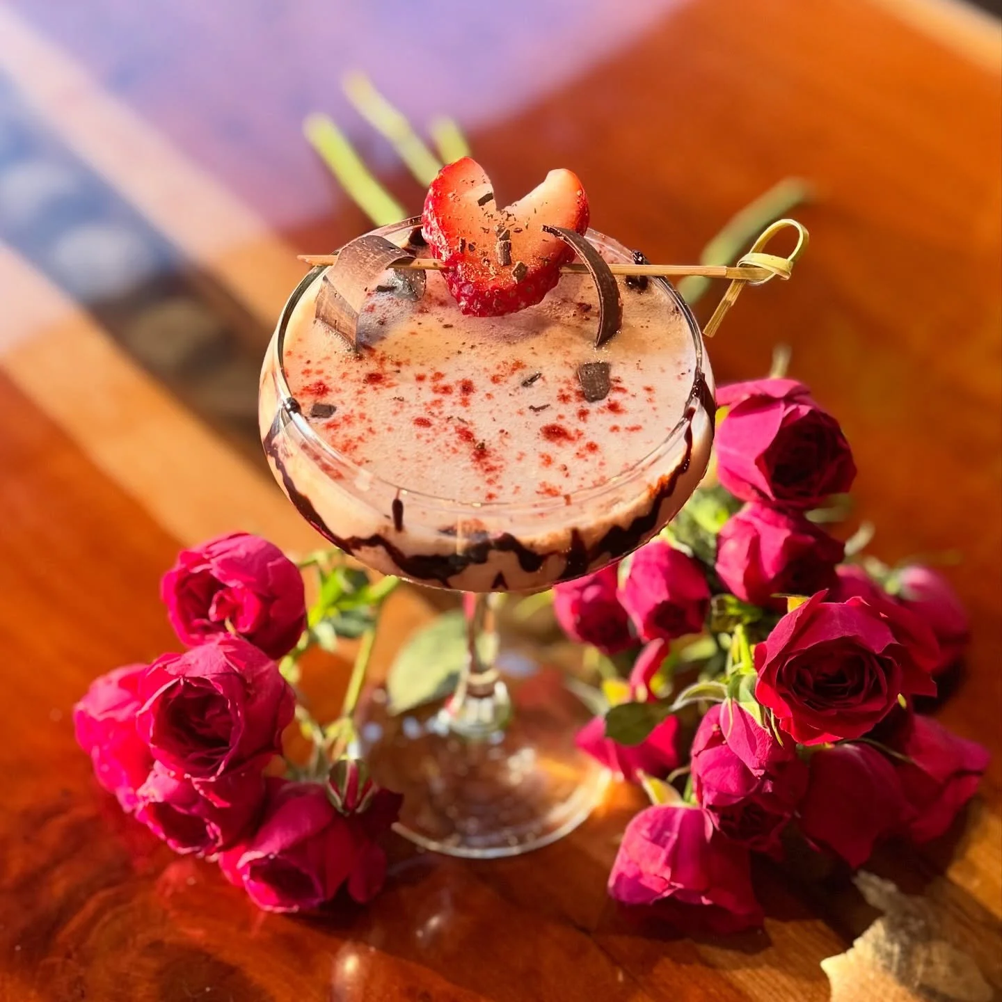 Strawberry Chocolate Espresso Martini ~ Happy Day Of Love! 🩷 Be Mine @taproot_cider_house 

#espressomartini #cocktails #mixology #valentinesday #loveisintheair