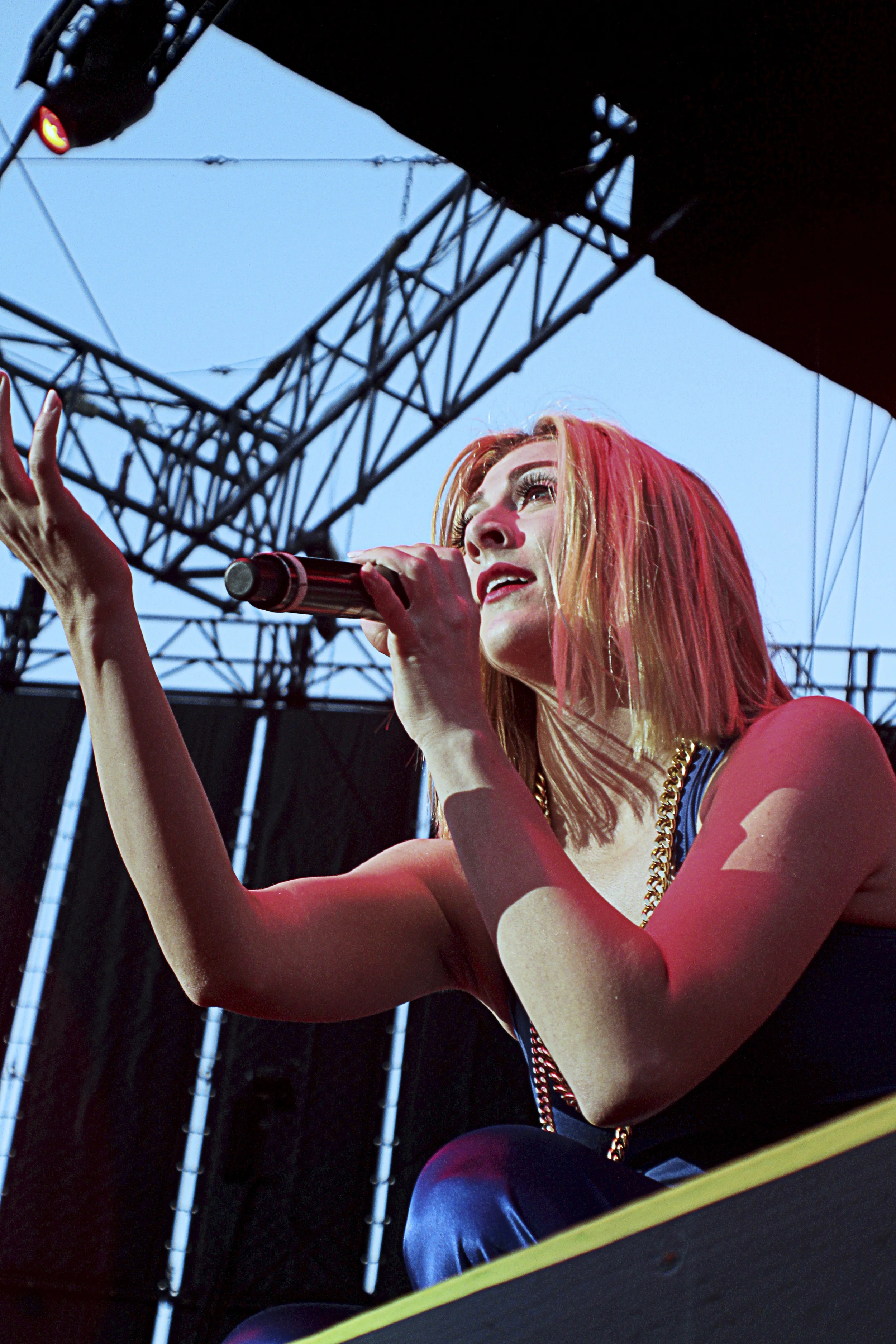 Amy Renee of Karmin