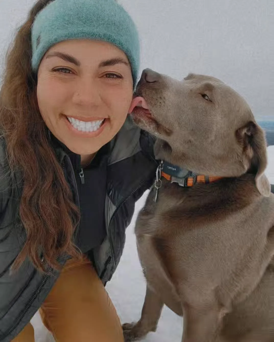 The next time we cross paths and you ask me where i live. Ill place my hands over my heart and say, 'i live here'.

I live for slow mornings. I live to feel free. I live to make my own schedule. I live to hibernate when everything in my being craves 