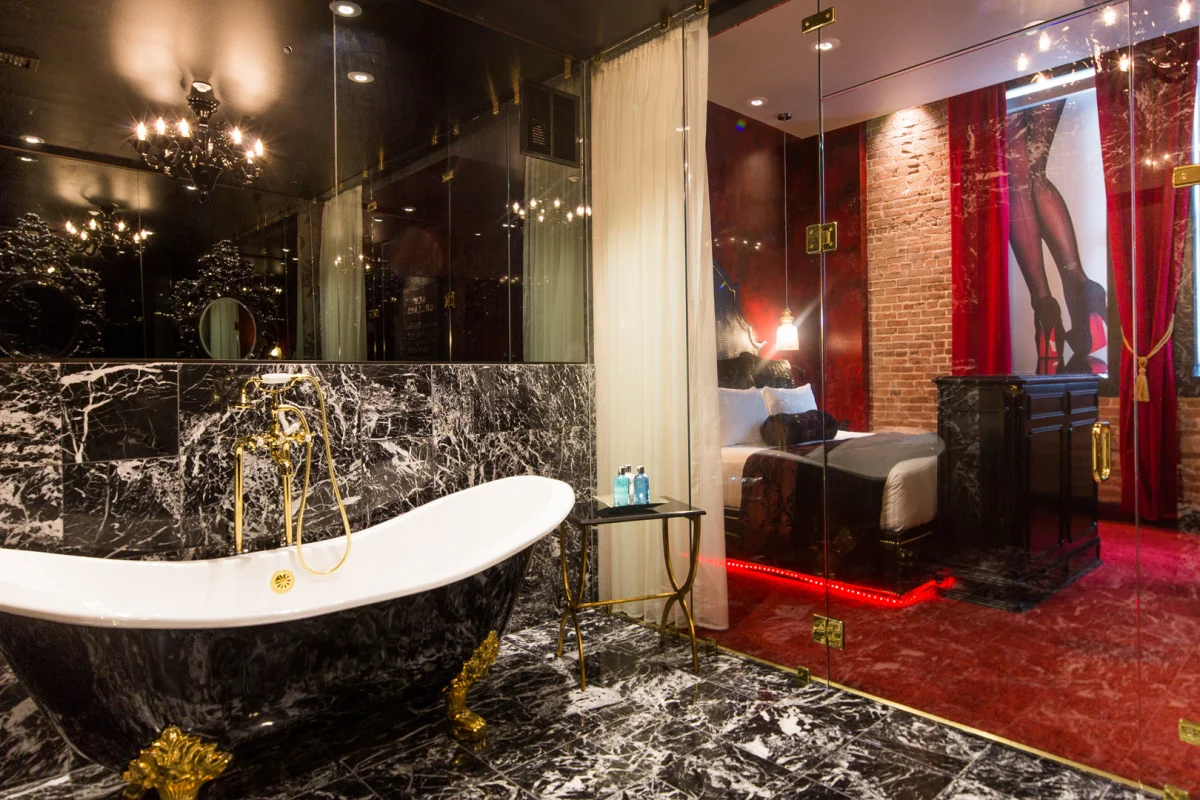 saint-hotel-printed-hospitality-window-shades-3.jpg